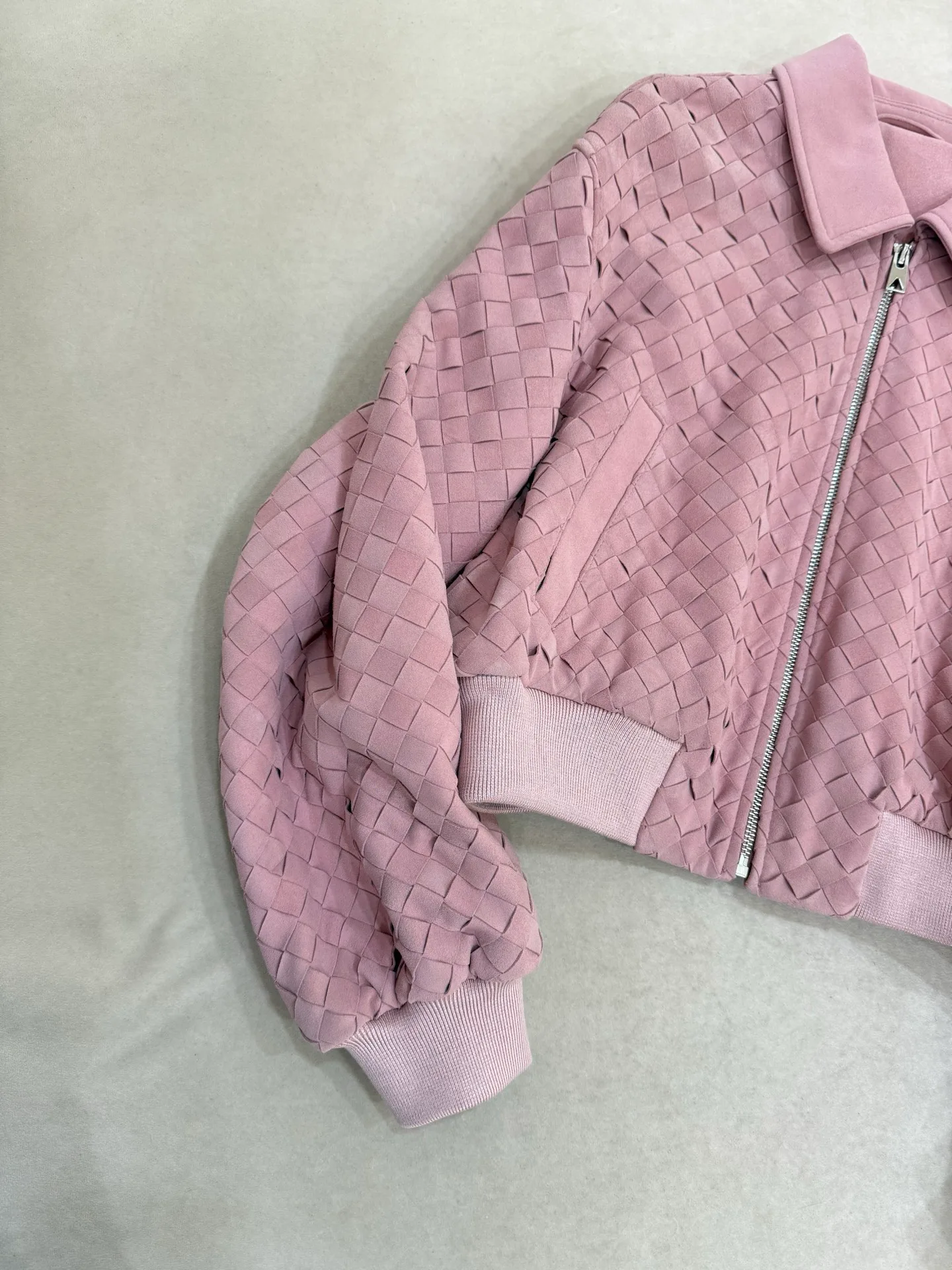 Кожаные Куртки И Дублёнки Женские Bottega Veneta 18208781