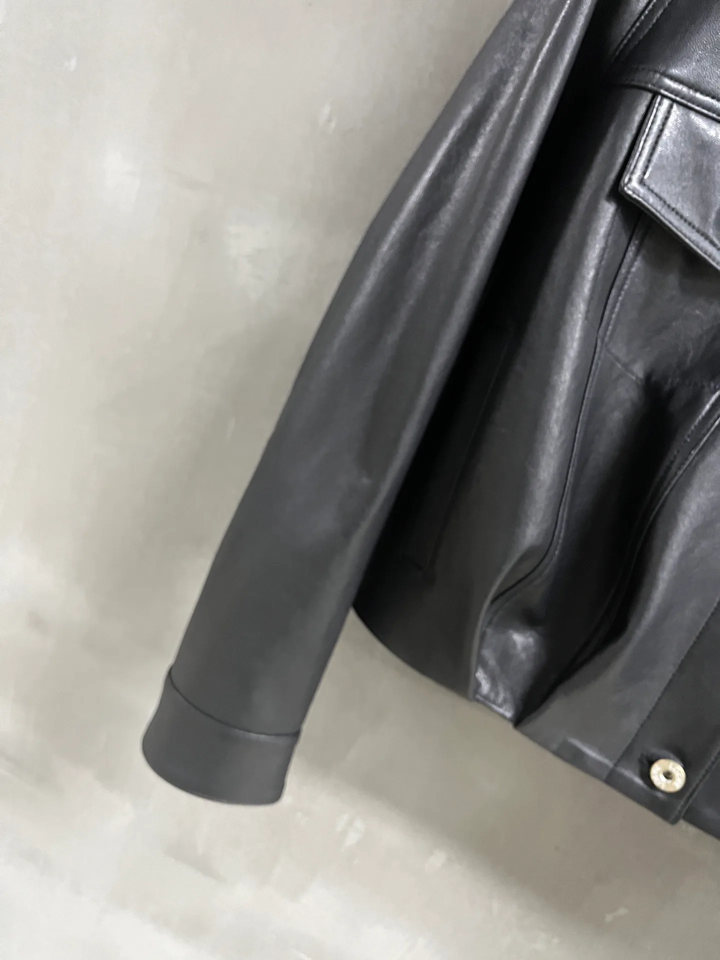 Кожаные Куртки И Дублёнки Женские Loewe 18172899