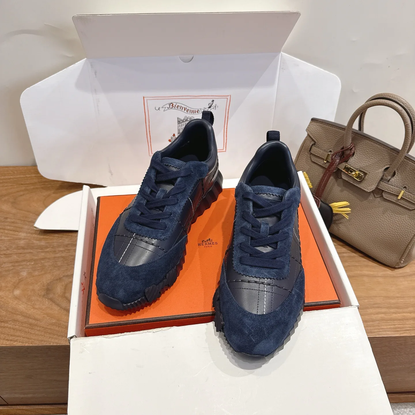 Кроссовки Женские Hermes 17414536