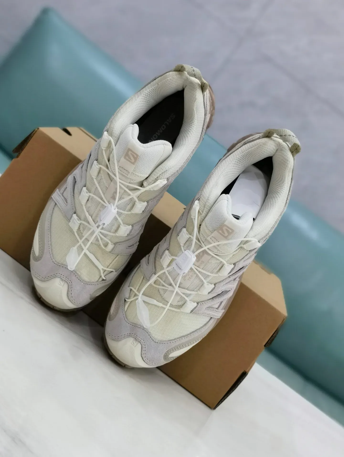 Кроссовки Женские Salomon 16896