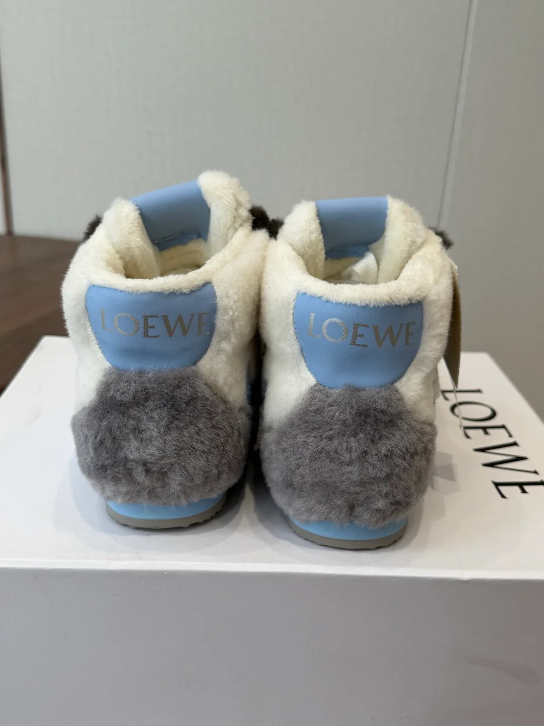 Кроссовки Женские Loewe 19411191