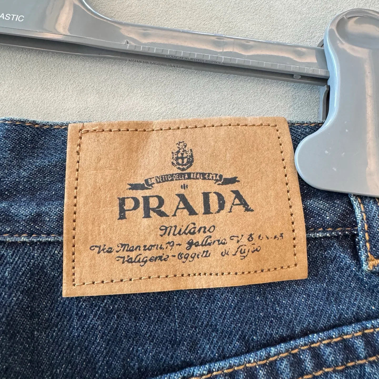 Шорты Женские Prada 18829727
