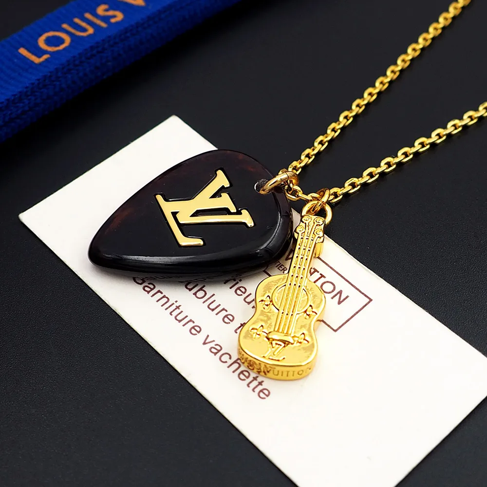 Бижутерия Louis Vuitton 17922655