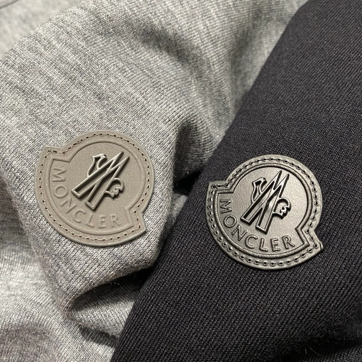 Куртки И Пуховики Мужские Moncler 17938030