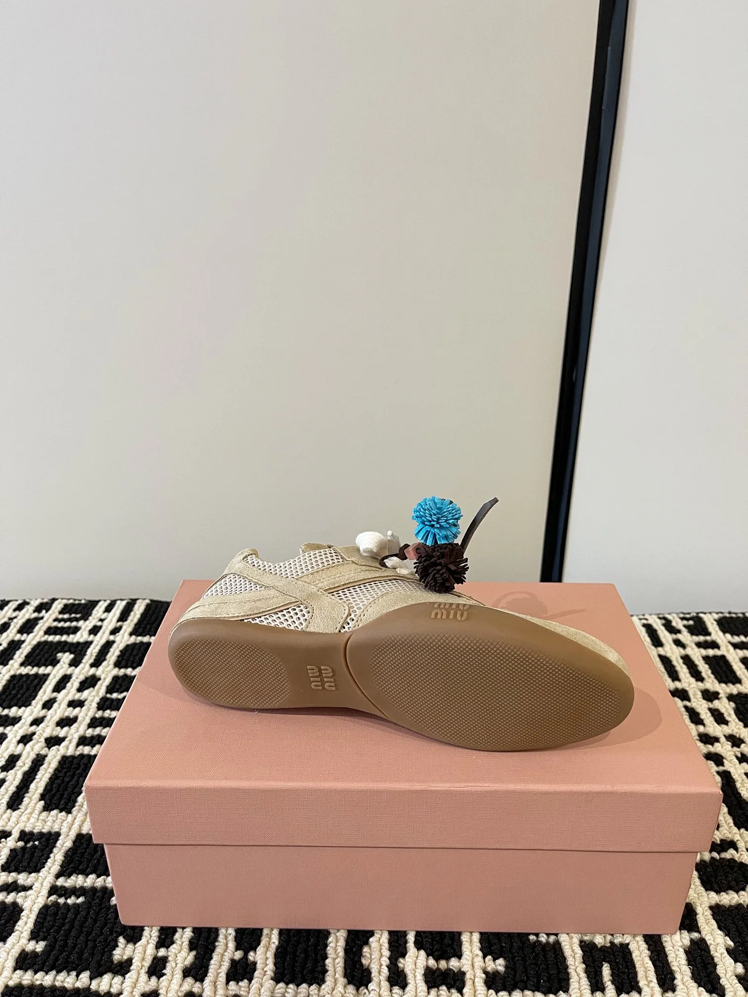 Кроссовки Женские Miu Miu 10991297