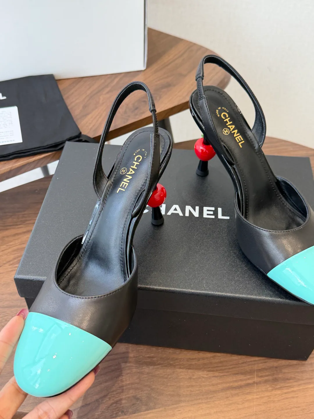 Босоножки Женские Chanel 17363886