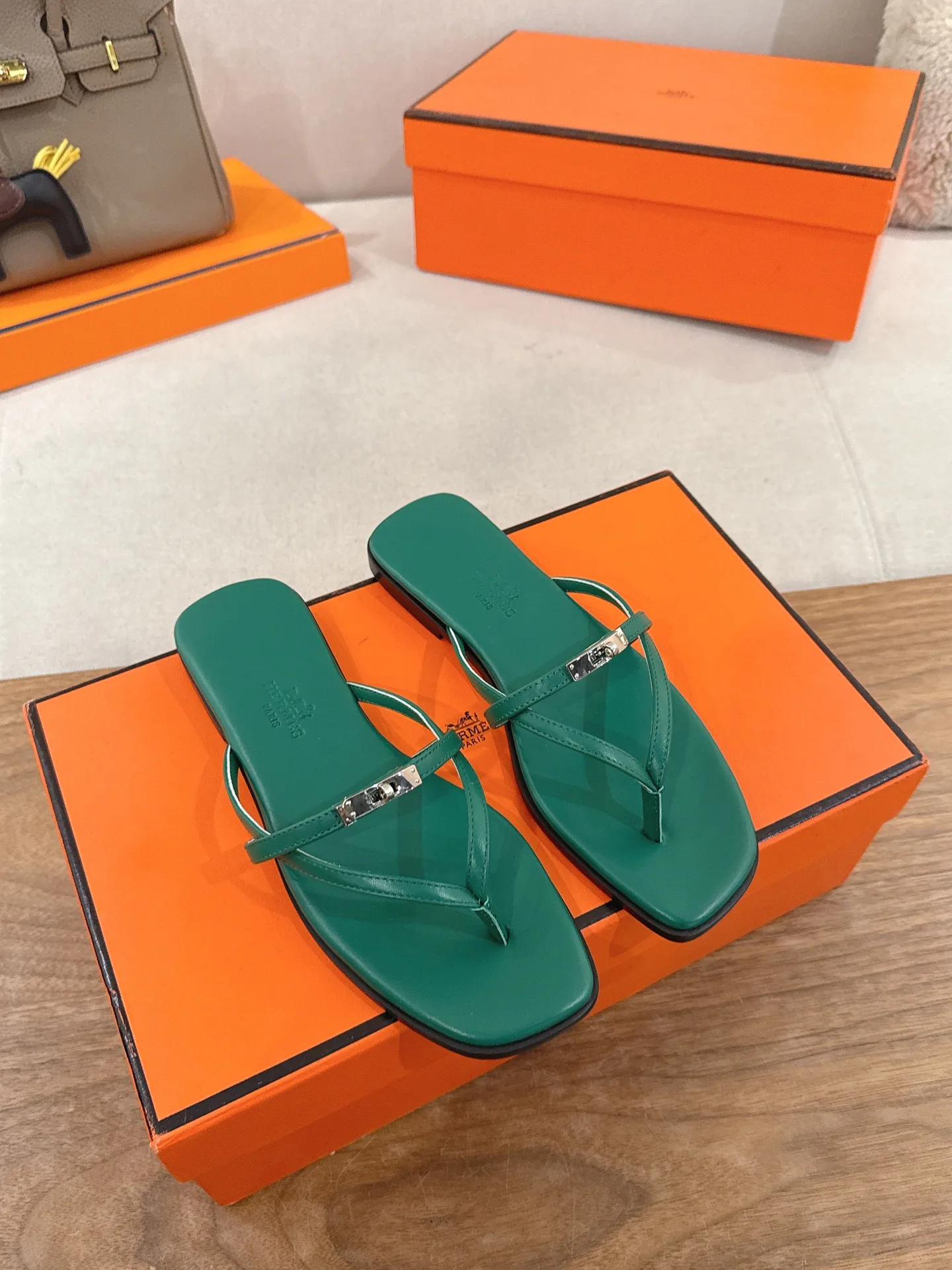 Шлепанцы Женские Hermes 10800147