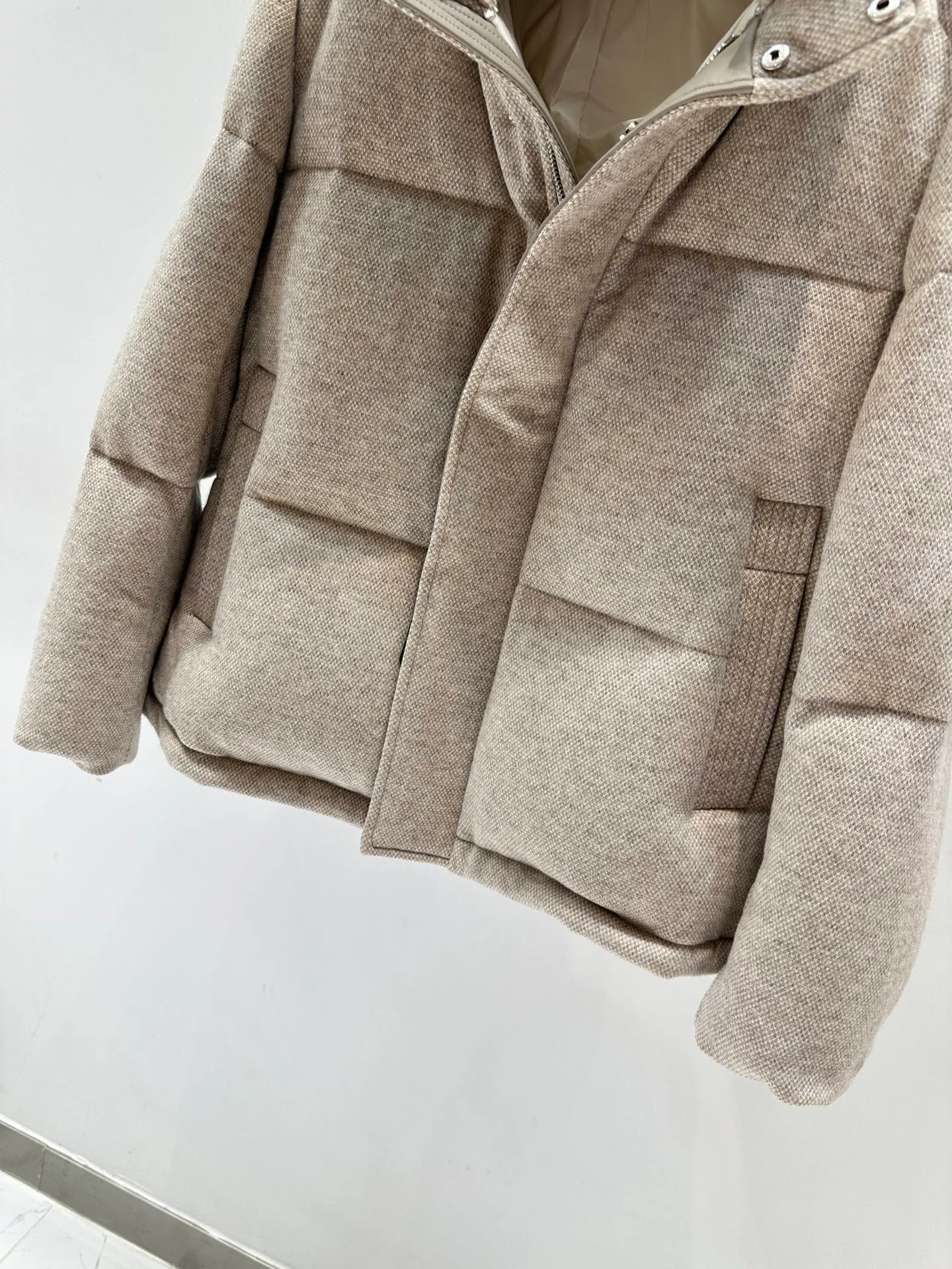 Куртки И Пуховики Женские Loro Piana 19252216