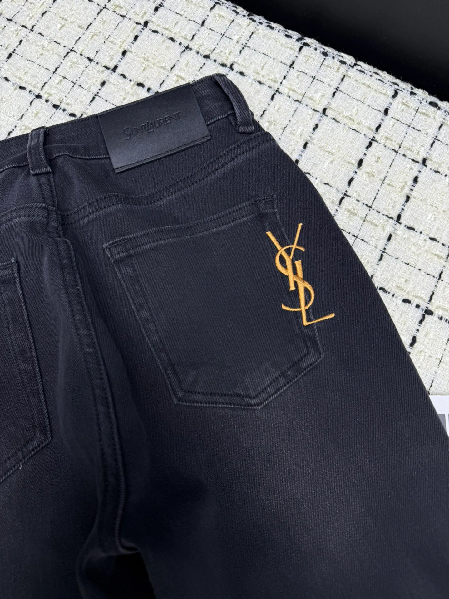 Джинсы Женские Saint Laurent 18885568
