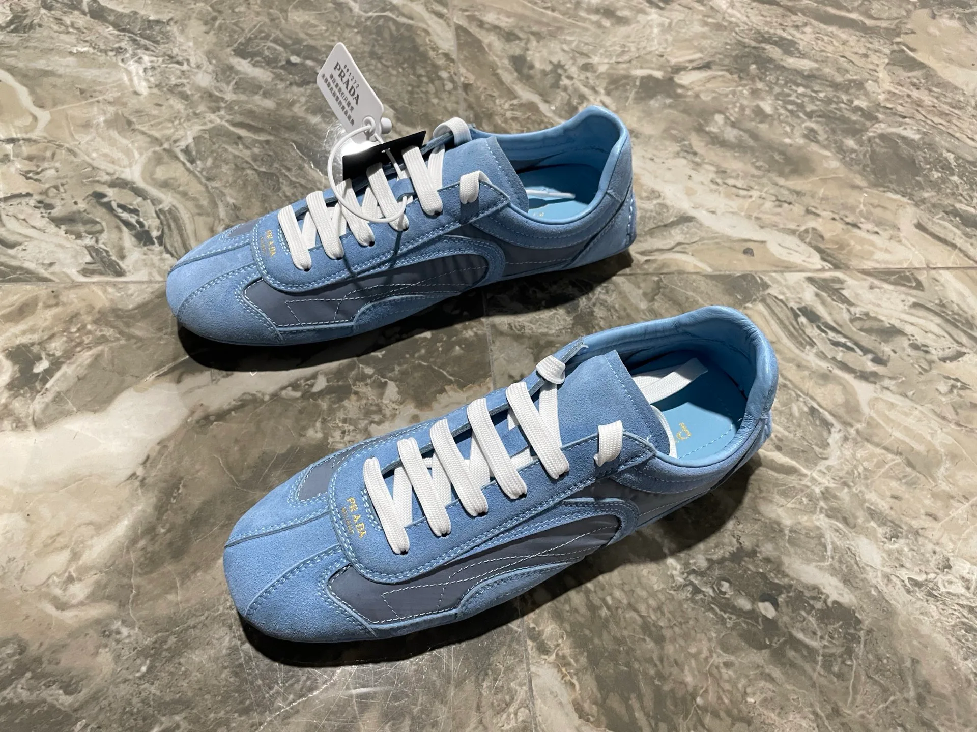 Кроссовки Женские Prada 9833759