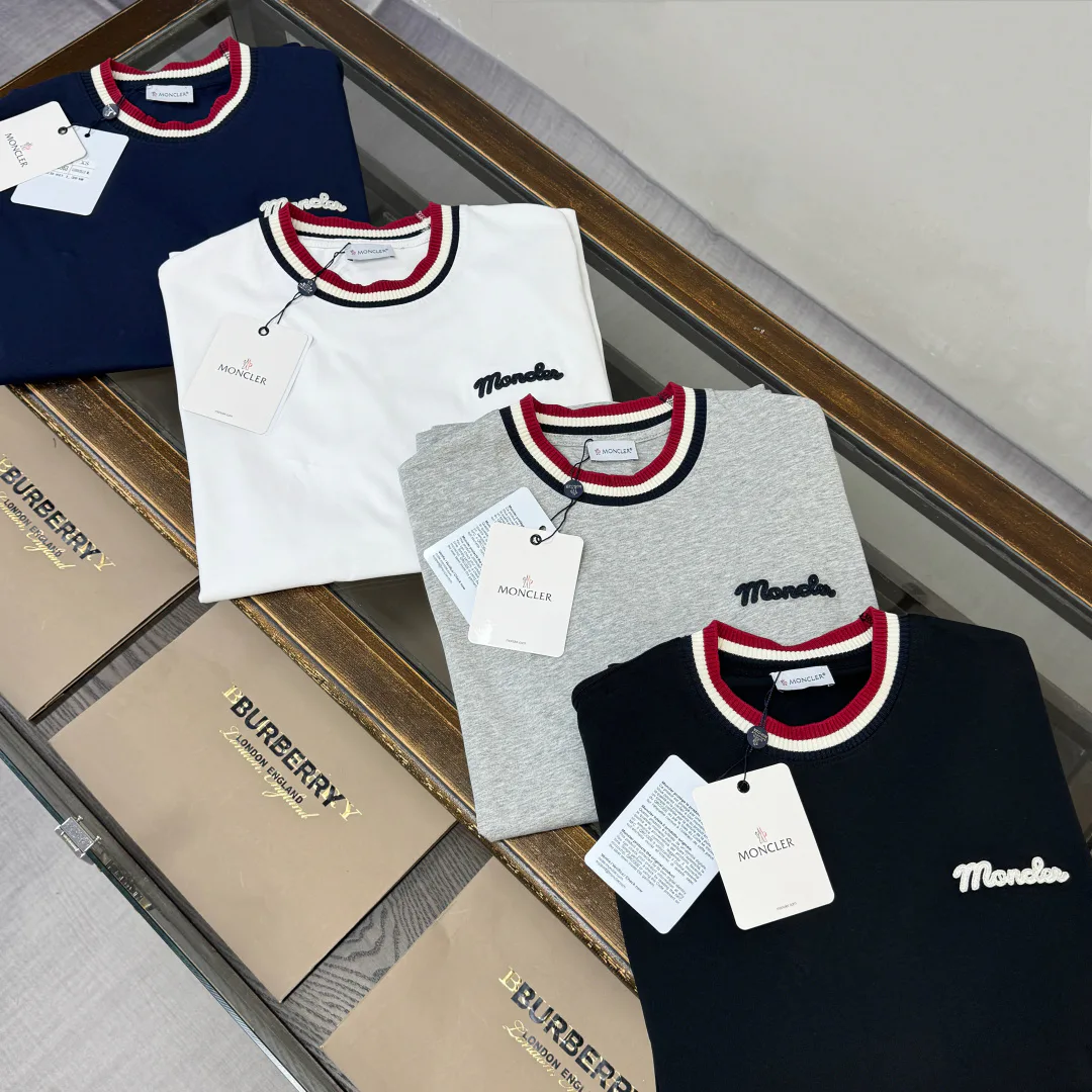 Футболки Женские Moncler 11034778