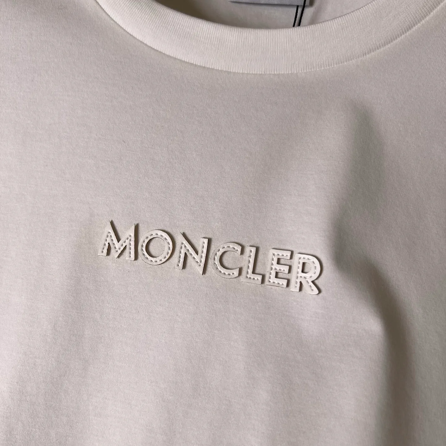 Футболки Женские Moncler 11000498