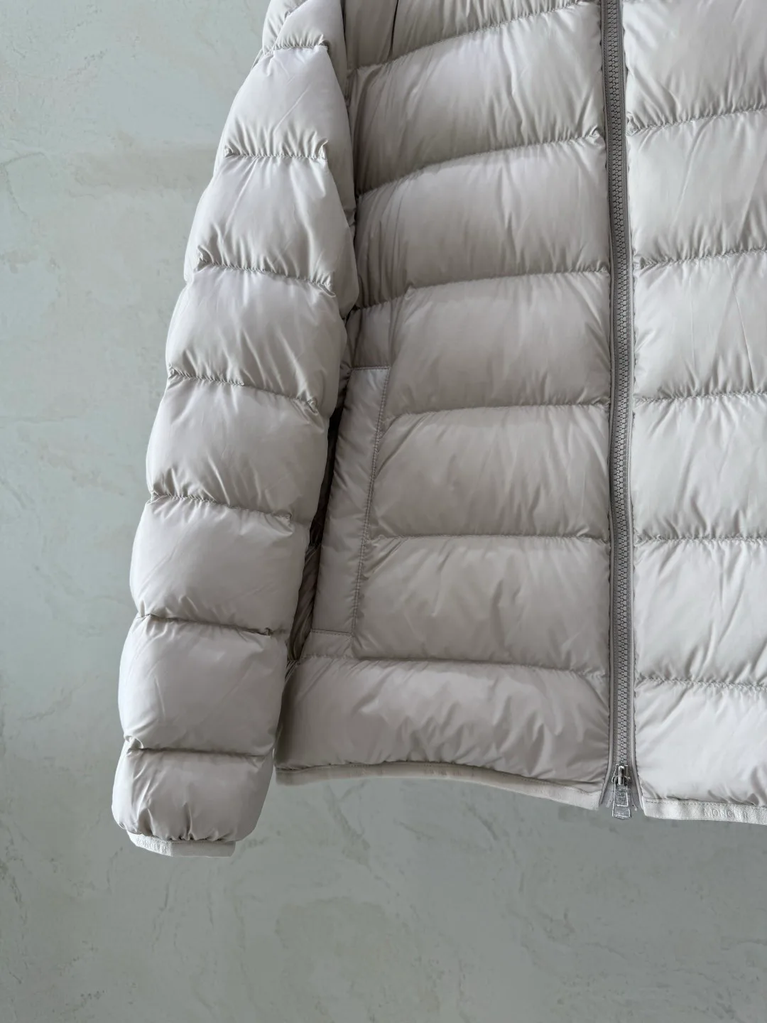 Куртки И Пуховики Женские Moncler 18376102