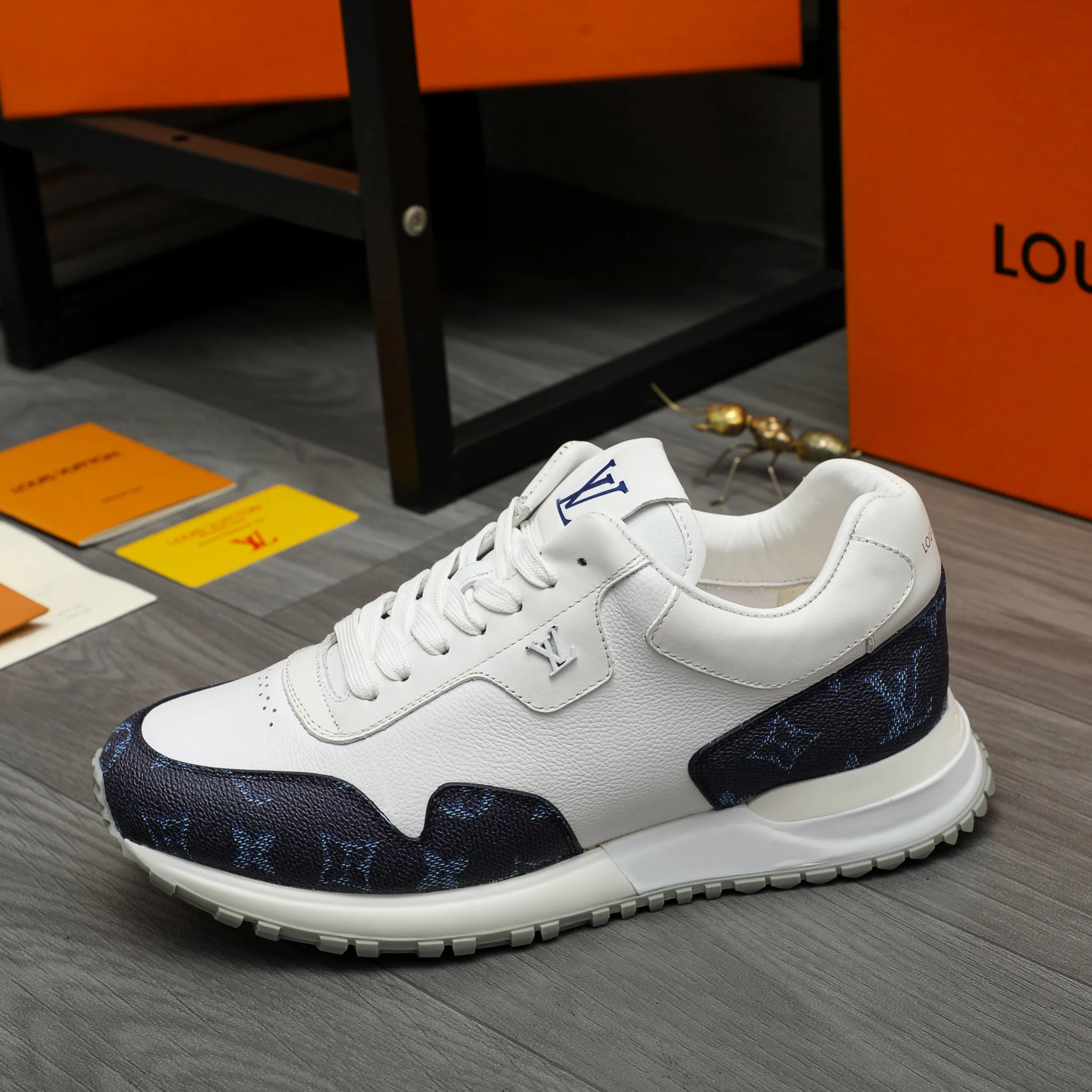 Кроссовки Мужские Louis Vuitton 288037