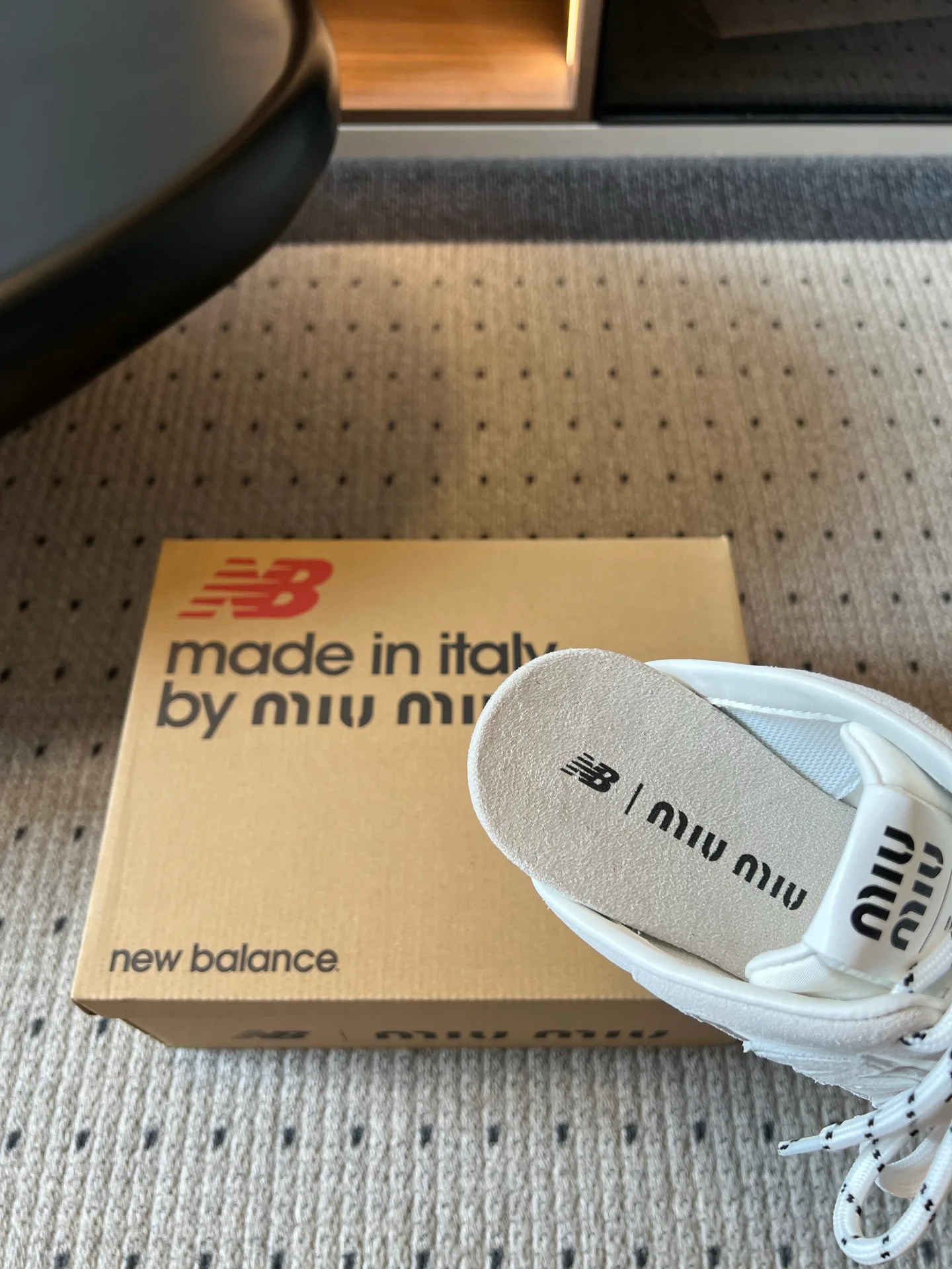 Кроссовки Женские Miu Miu 17419399