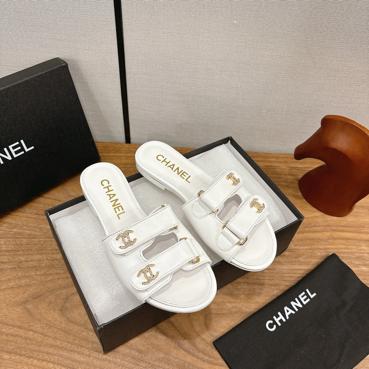 Сандалии Женские Chanel 10644591