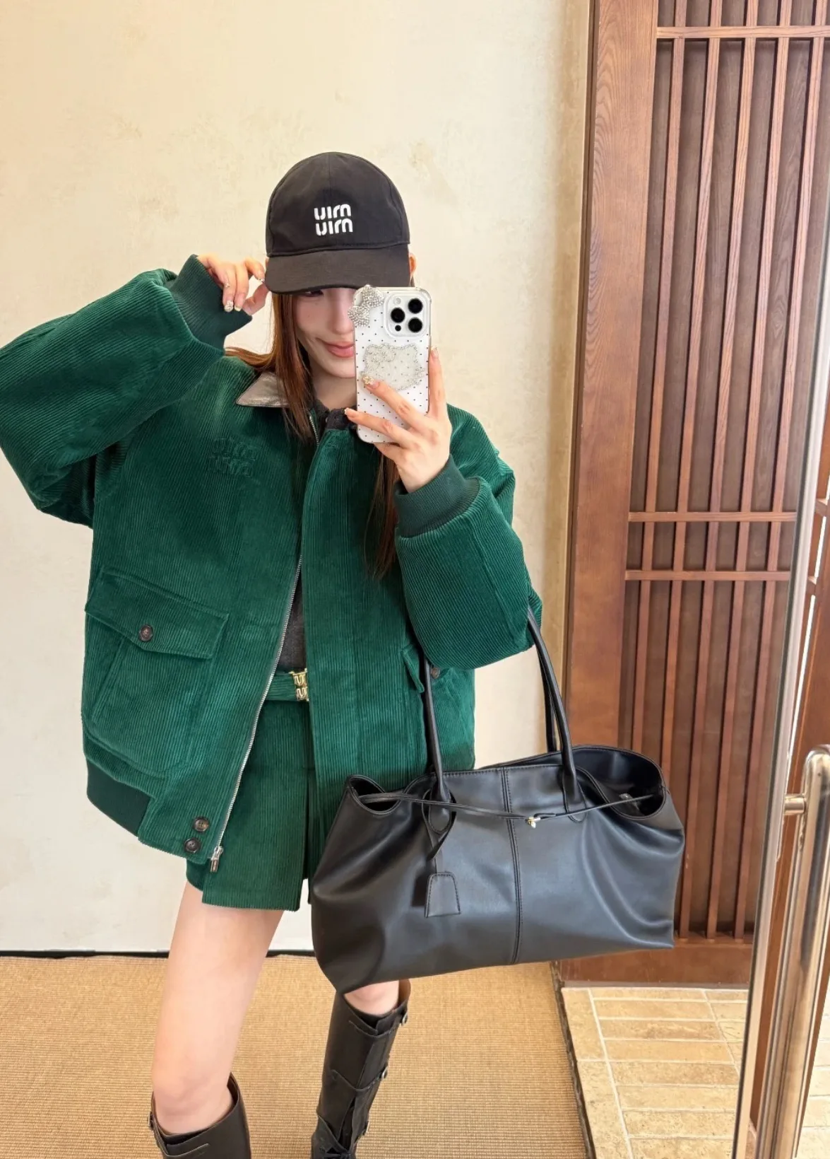 Куртки И Пуховики Женские Miu Miu 1857550