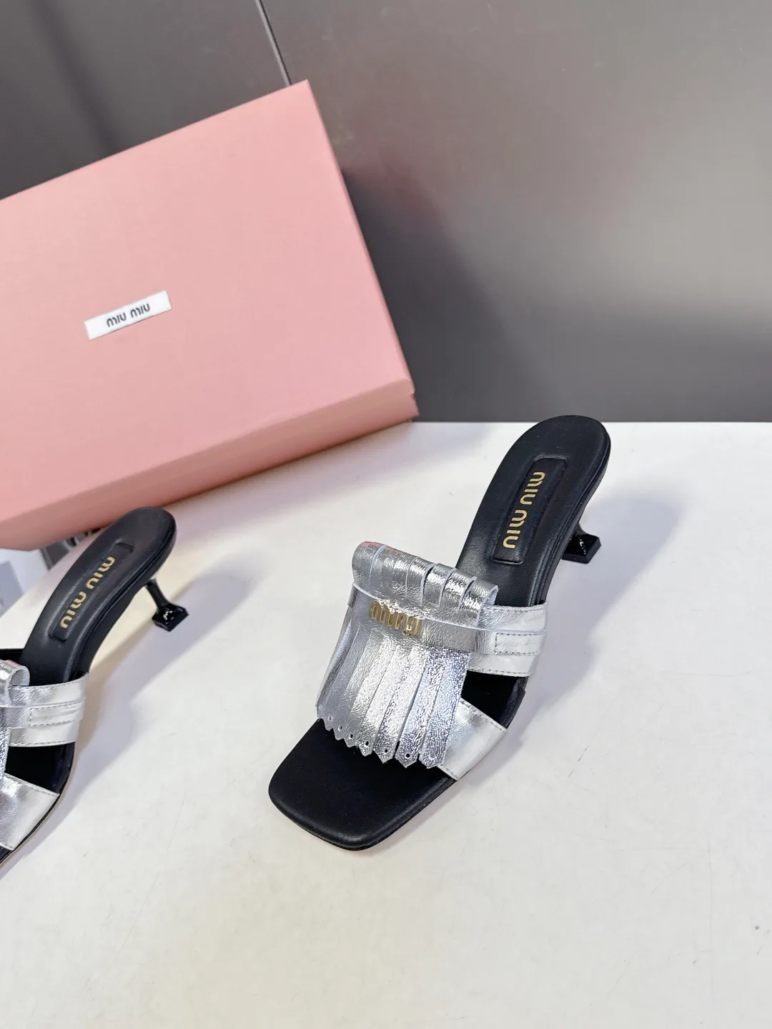 Босоножки Женские Miu Miu 1895109