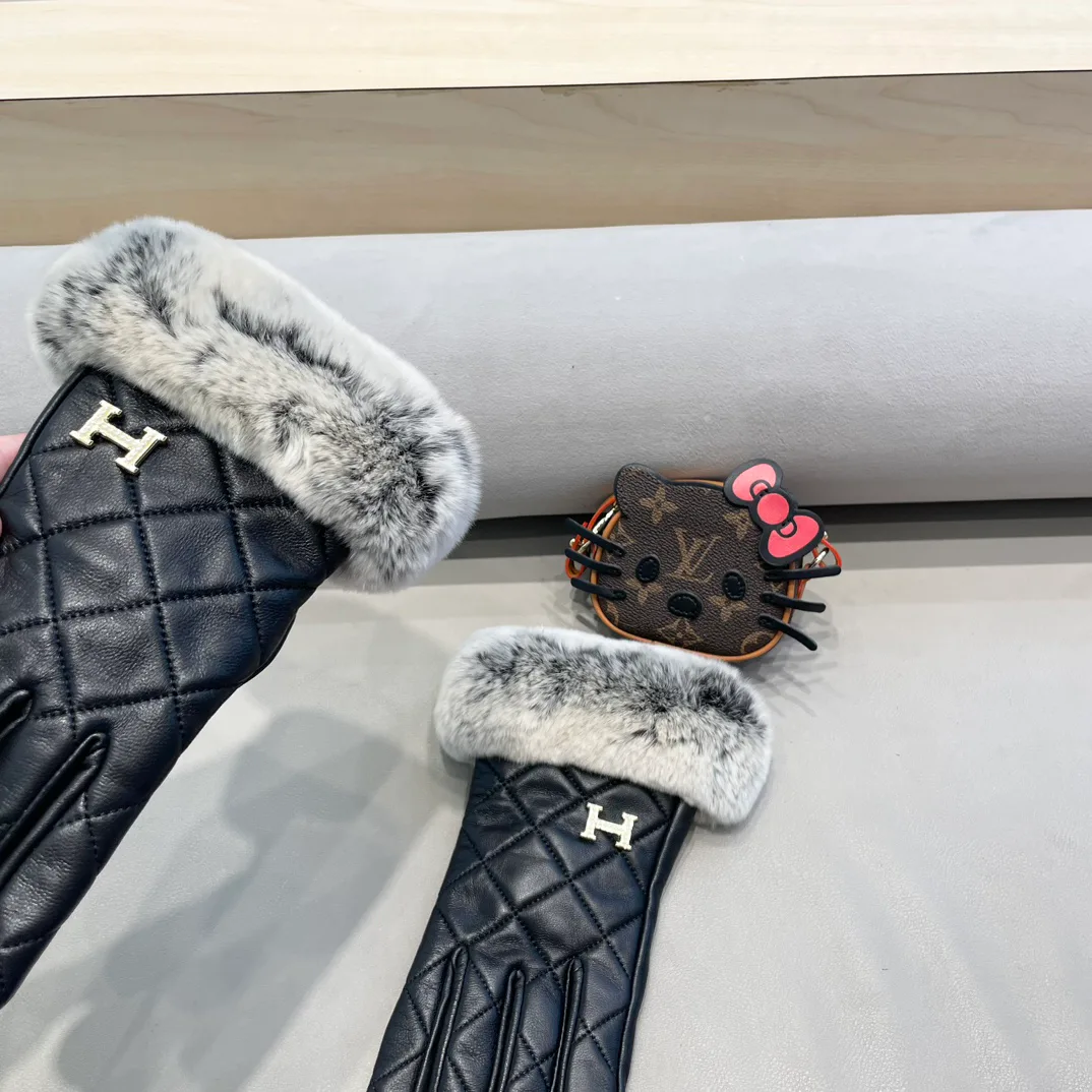 Перчатки Hermes 163768