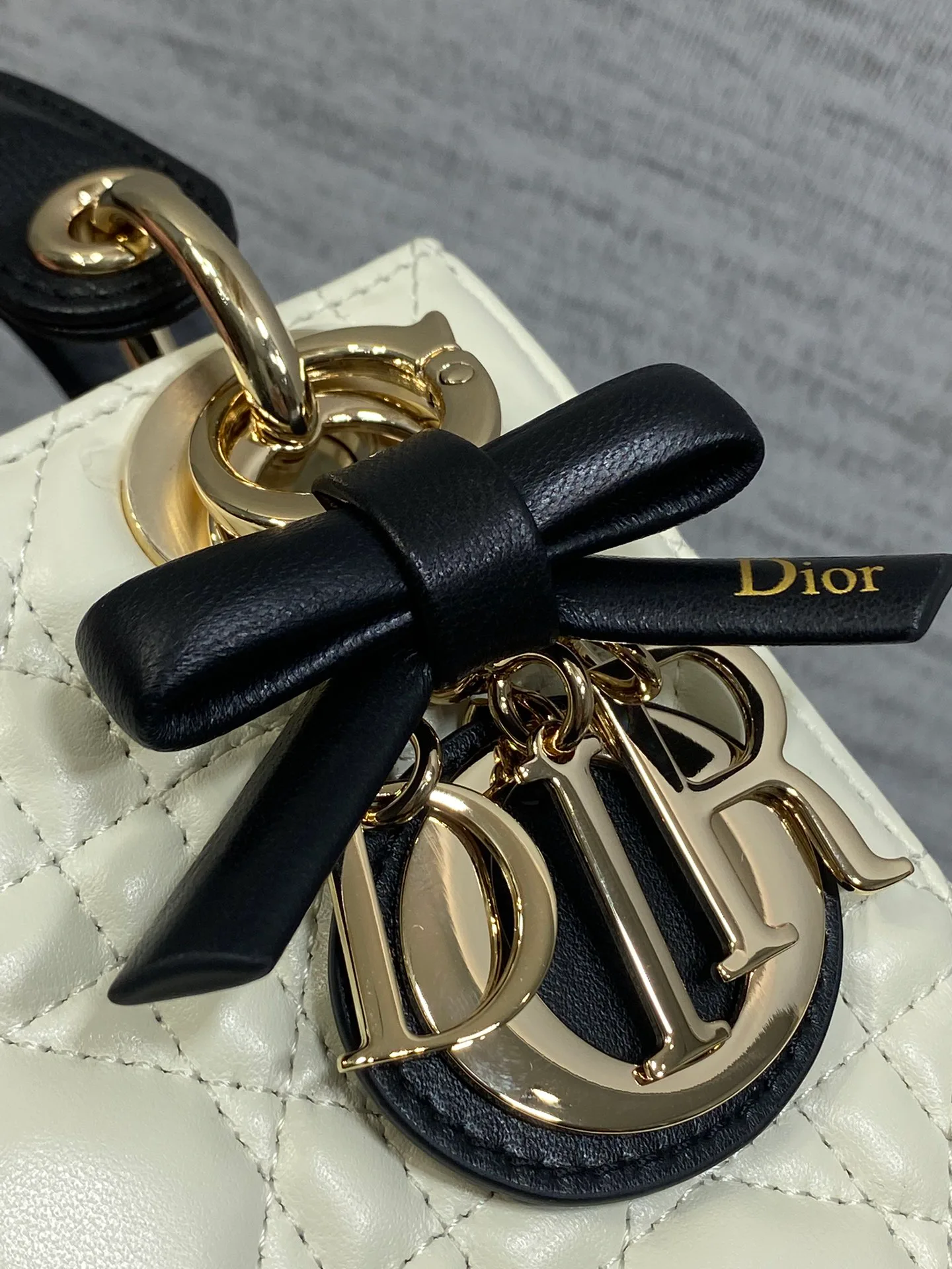 Классические Сумки Женские Christian Dior 12189486
