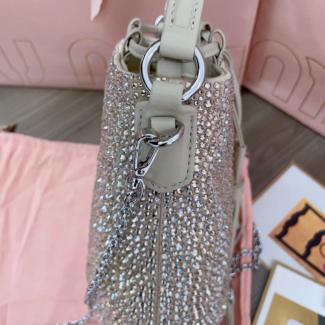 Сумки На Ремне Женские Miu Miu 369577