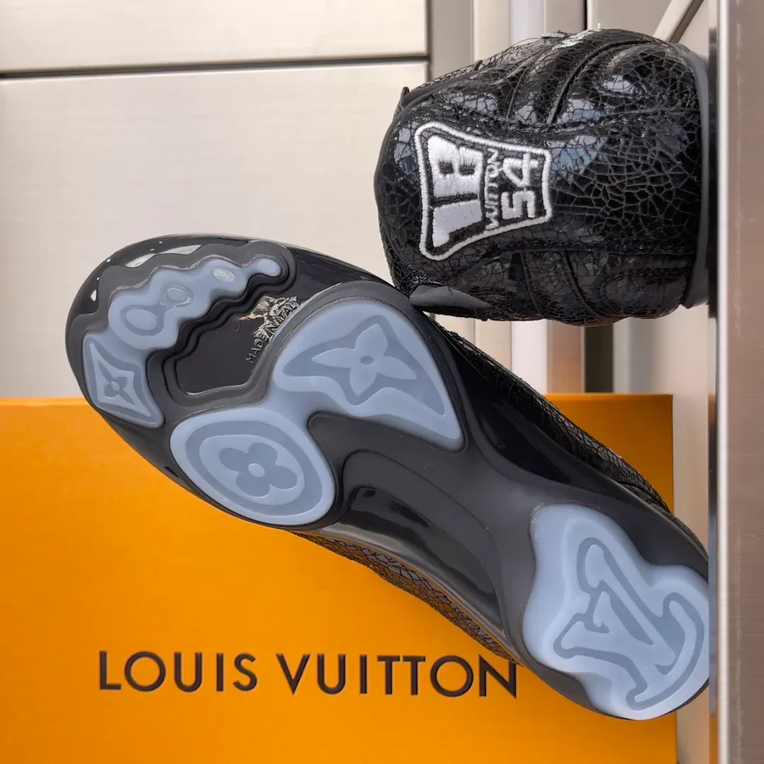 Кроссовки Женские Louis Vuitton 1429246