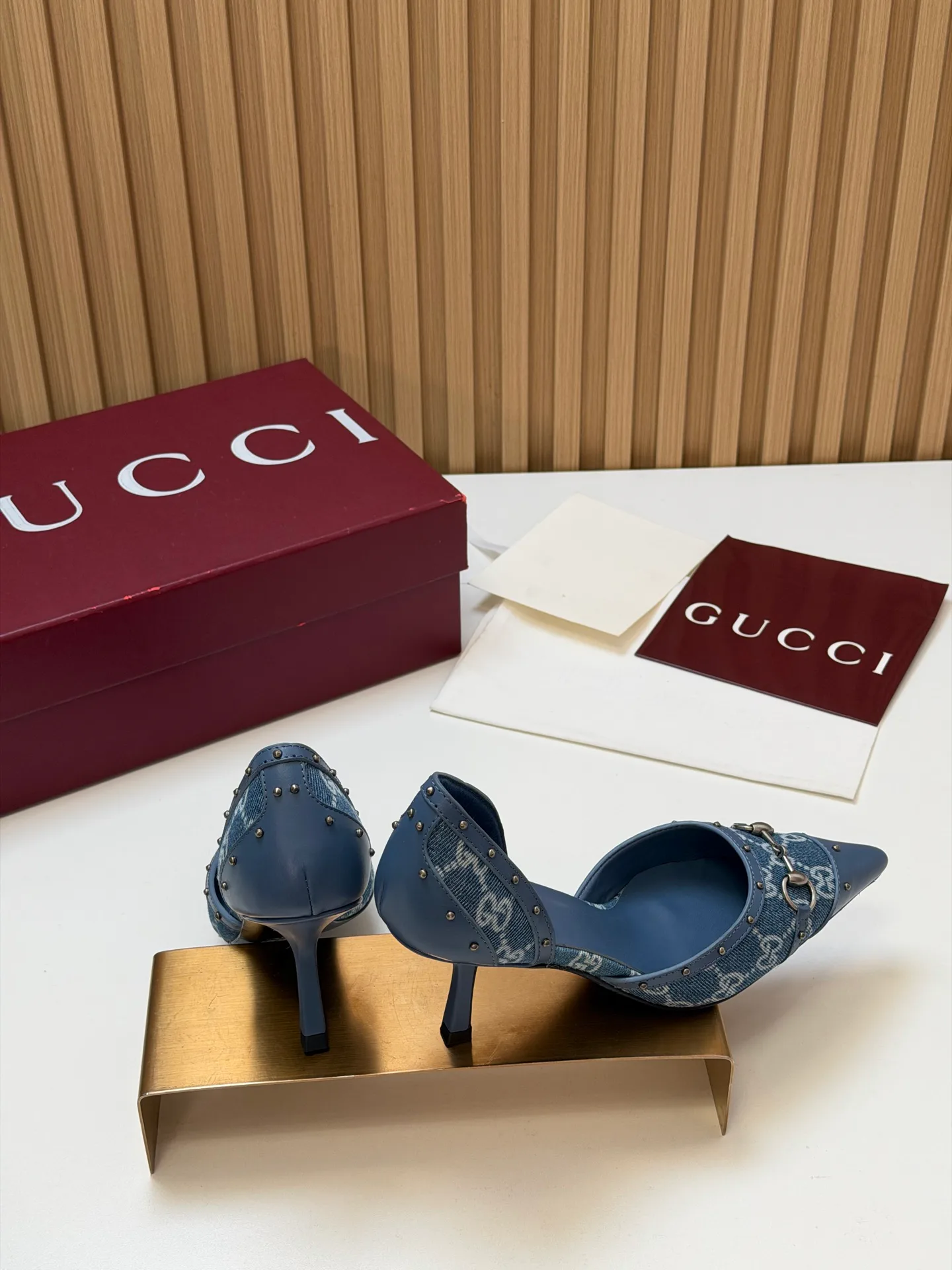 Туфли Женские Gucci 17631685