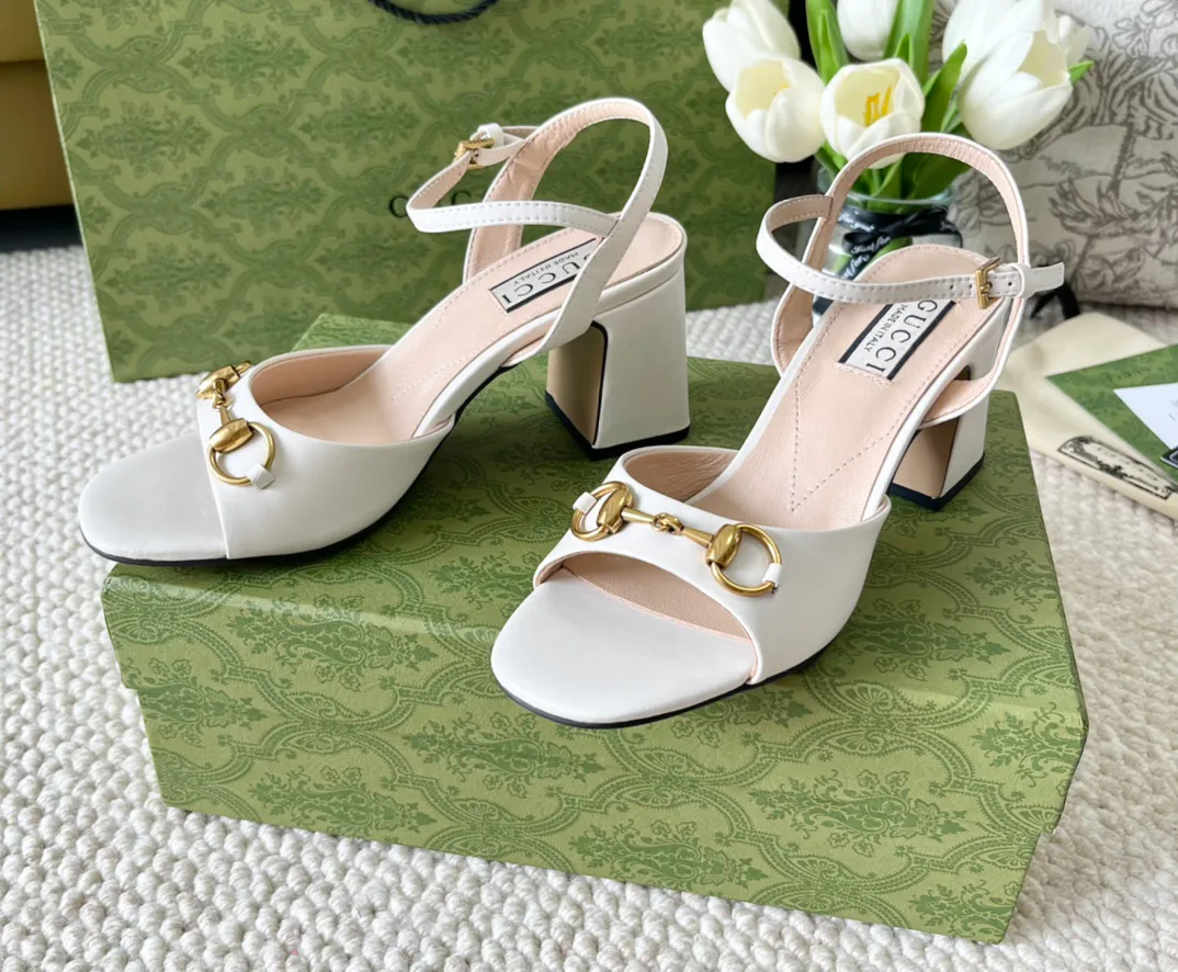 Босоножки Женские Gucci 17614718