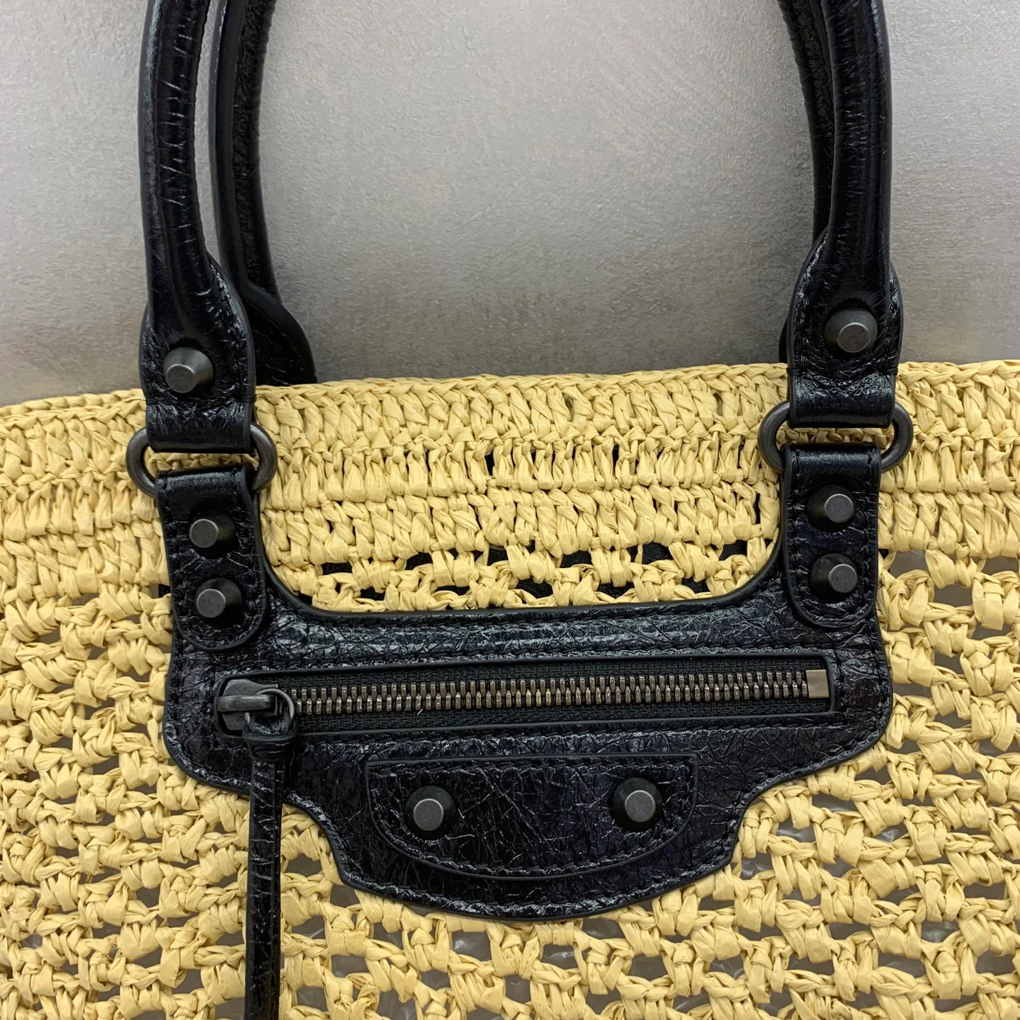 Классические Сумки Женские Balenciaga 18136270