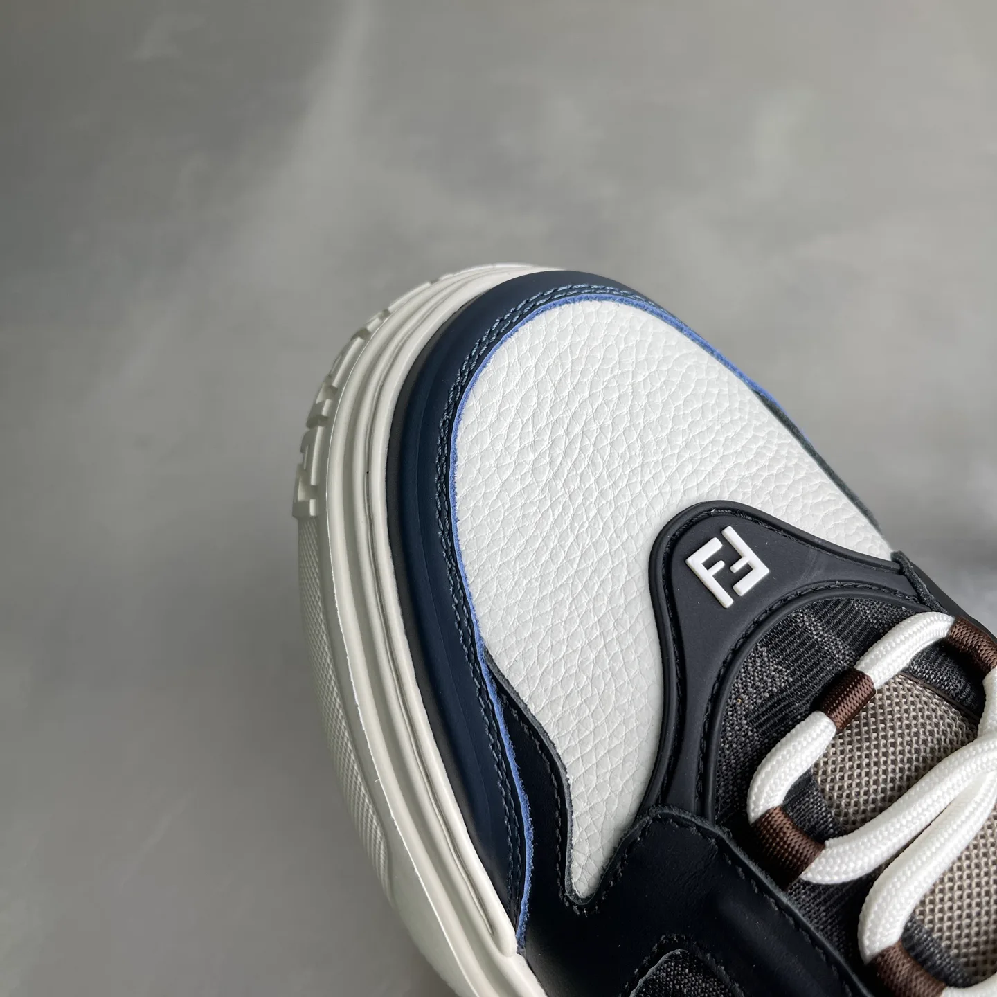 Кроссовки Мужские Fendi 9464407