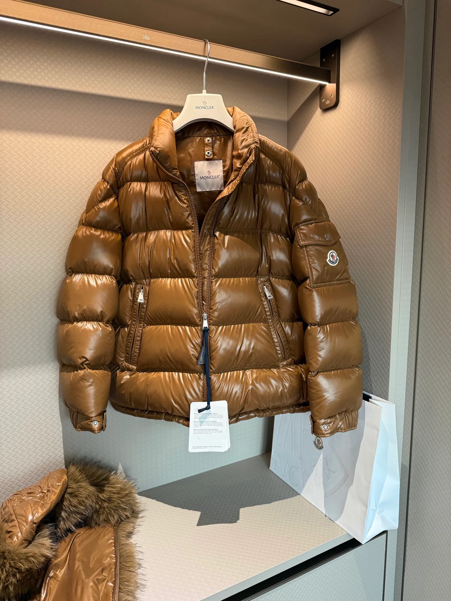 Куртки И Пуховики Женские Moncler 19536399