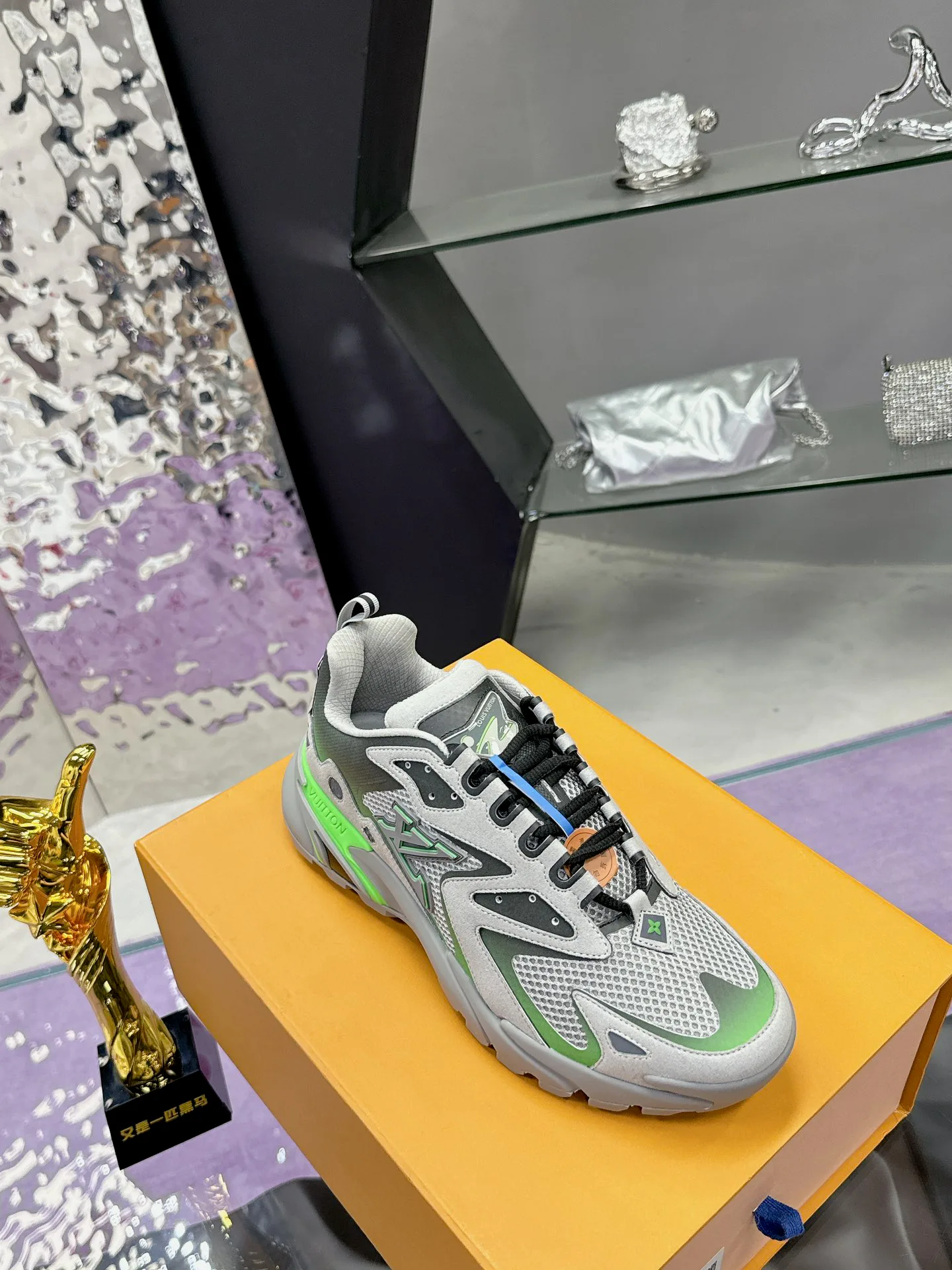 Кроссовки Мужские Louis Vuitton 841701