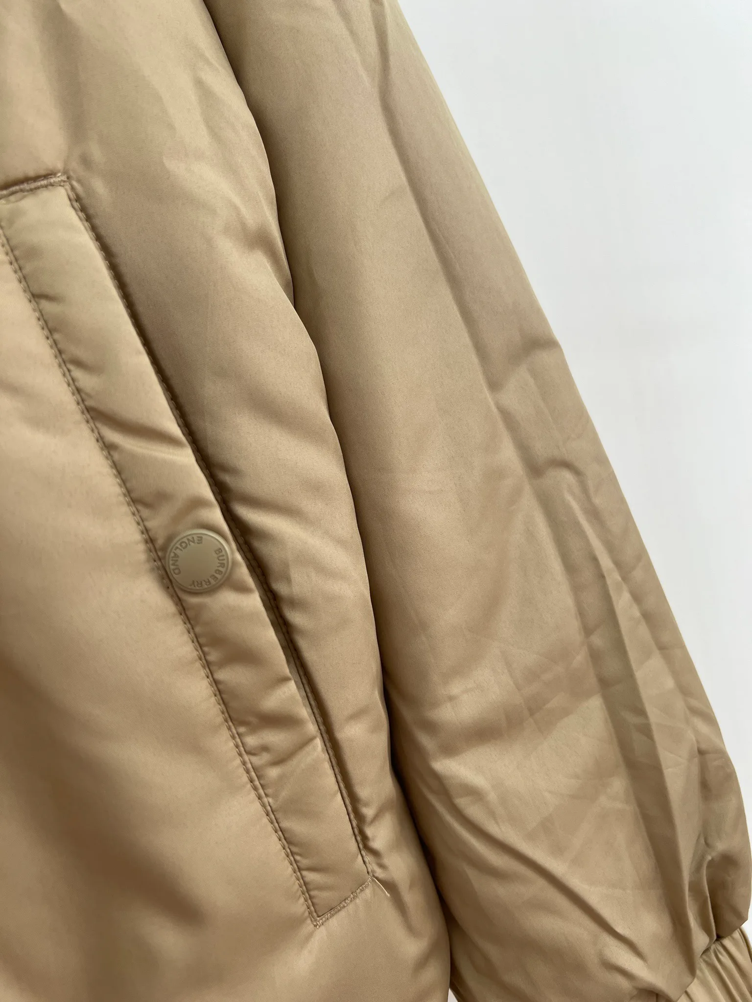 Куртки И Пуховики Женские Burberry 18415749