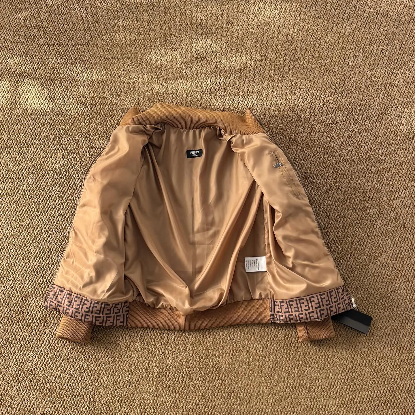 Куртки И Пуховики Женские Fendi 685249