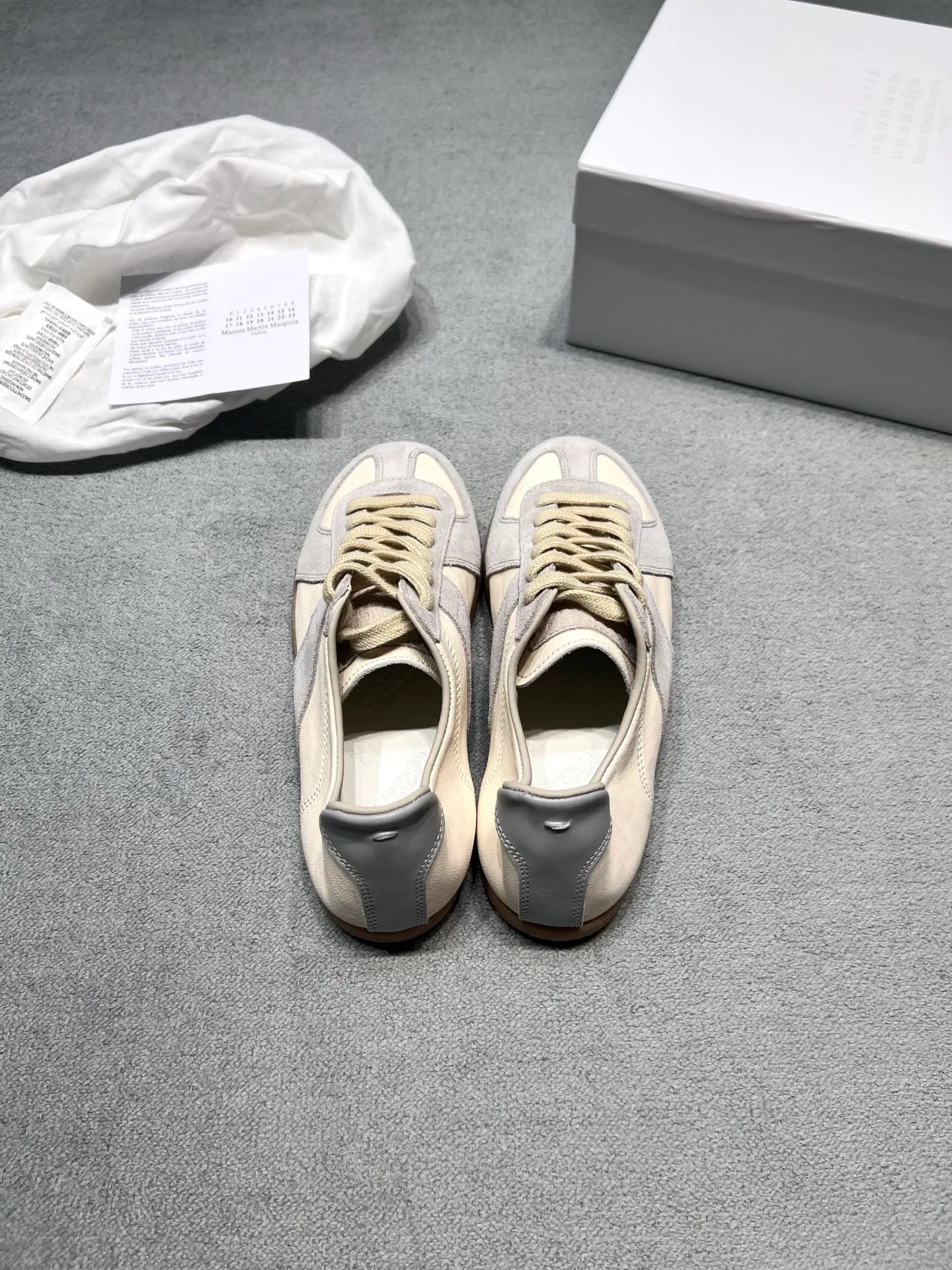 Кроссовки Женские Maison Margiela 18366871