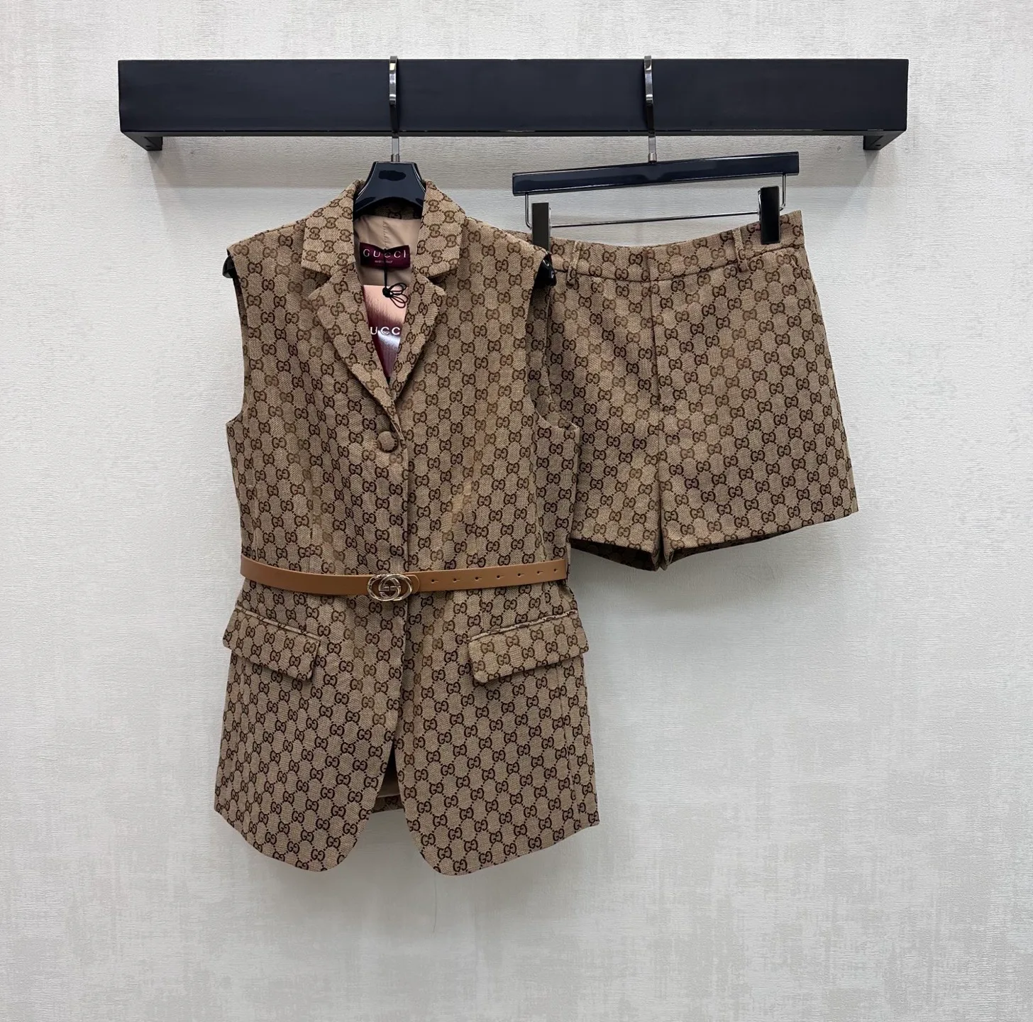 Шорты Женские Gucci 11463533