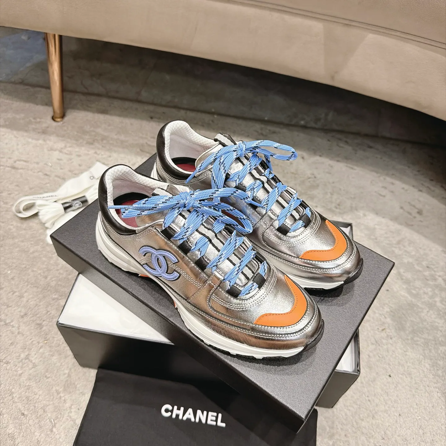Кроссовки Женские Chanel 18627980