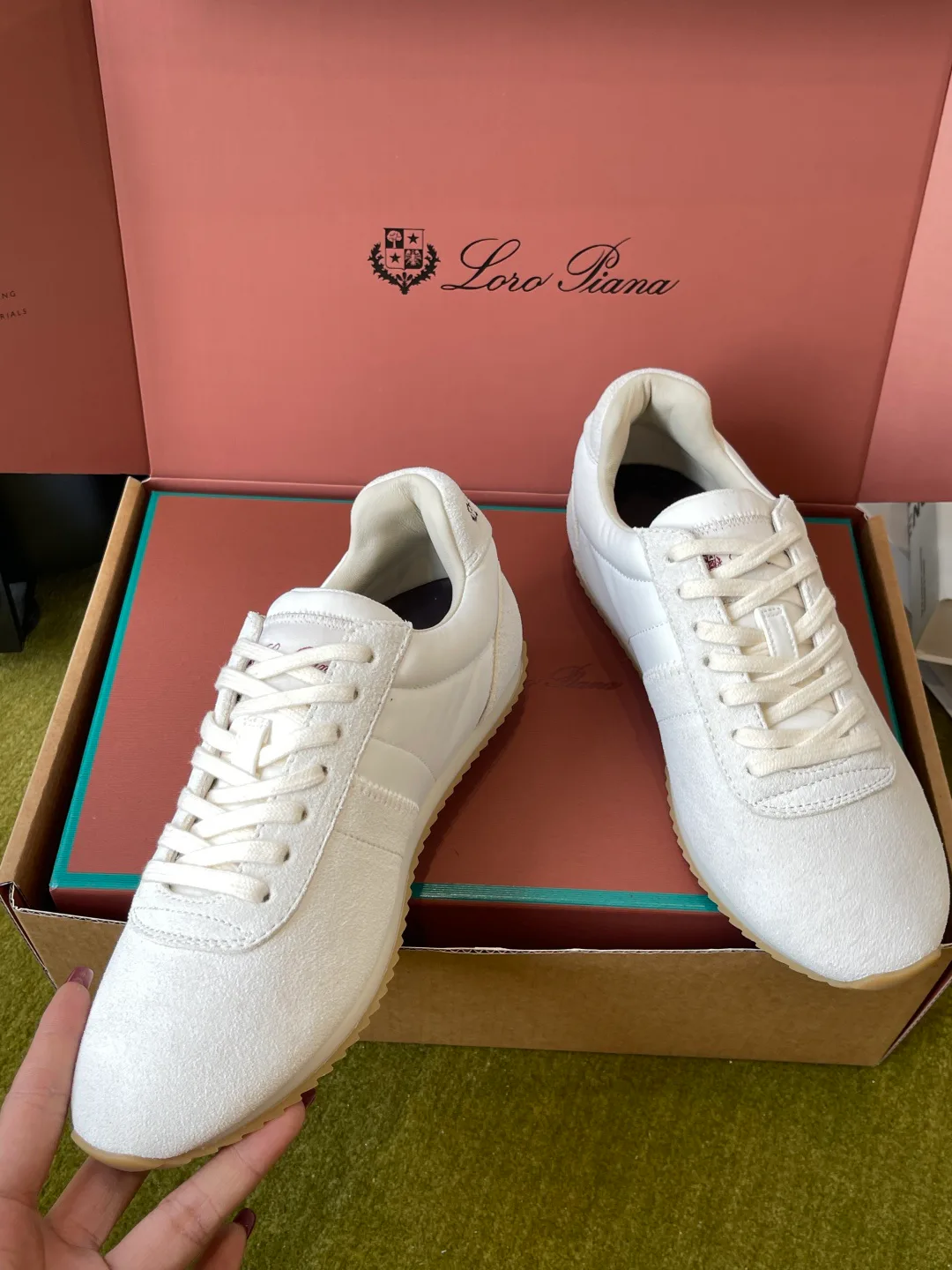 Кроссовки Женские Loro Piana 17424584