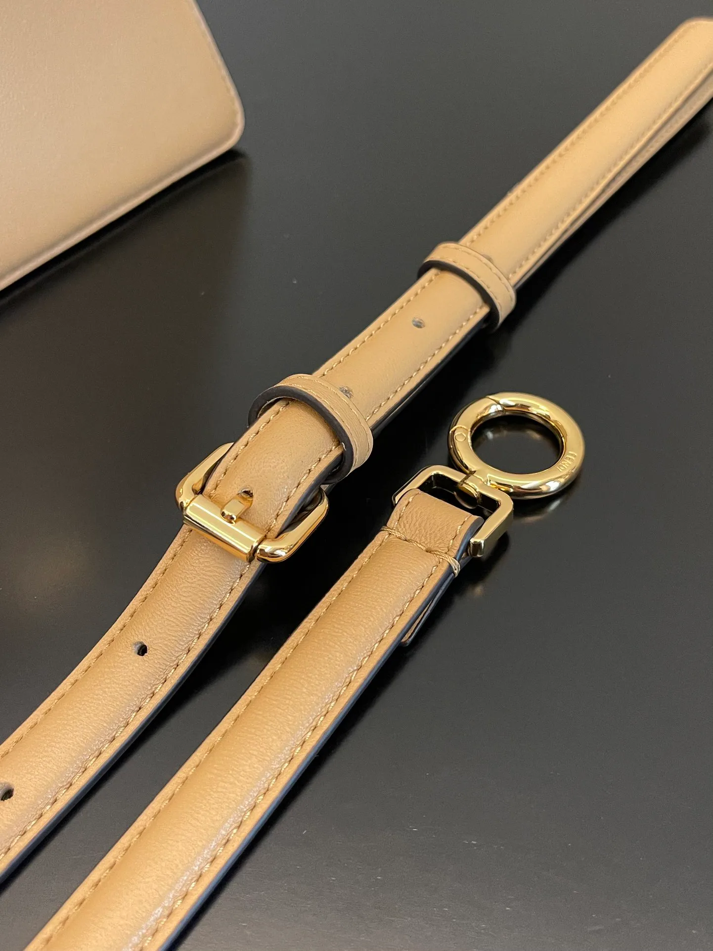 Классические Сумки Женские Fendi 13234497