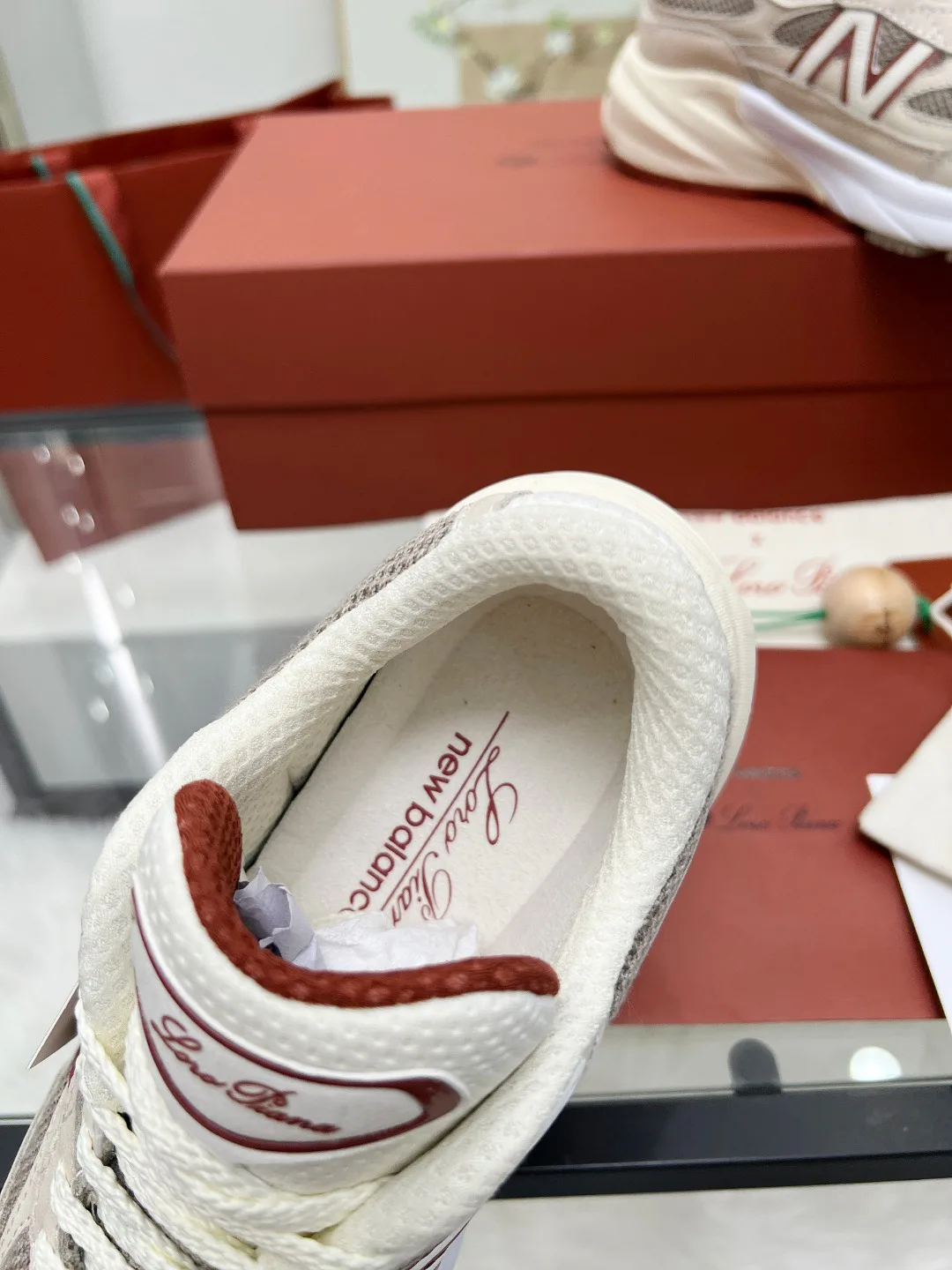 Кроссовки Женские Loro Piana 21127