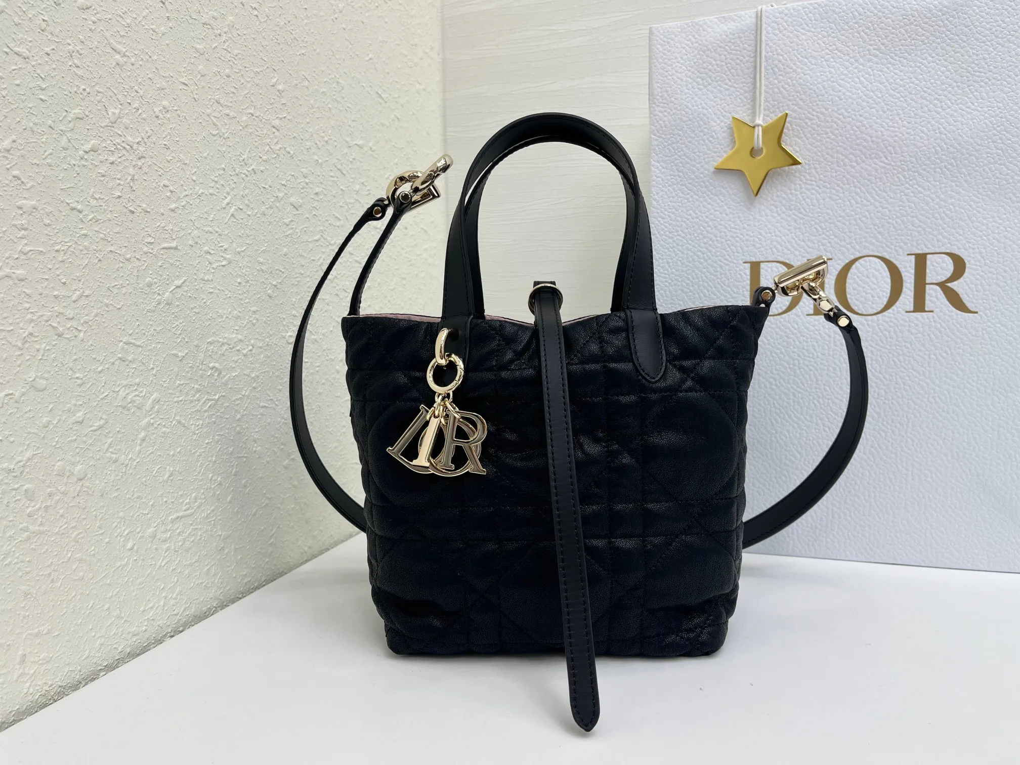 Классические Сумки Женские Christian Dior 17345160