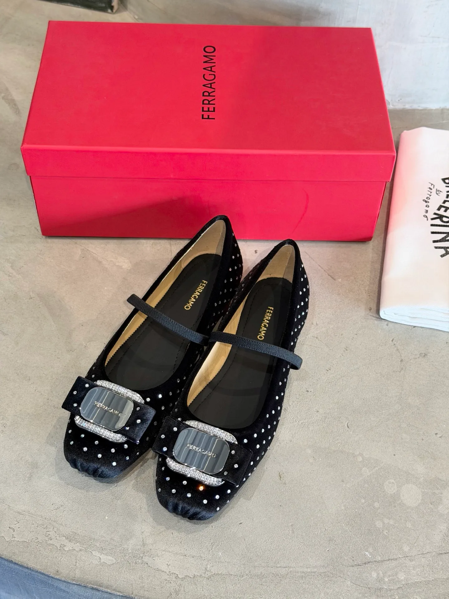 Балетки Женские Salvatore Ferragamo 4545254