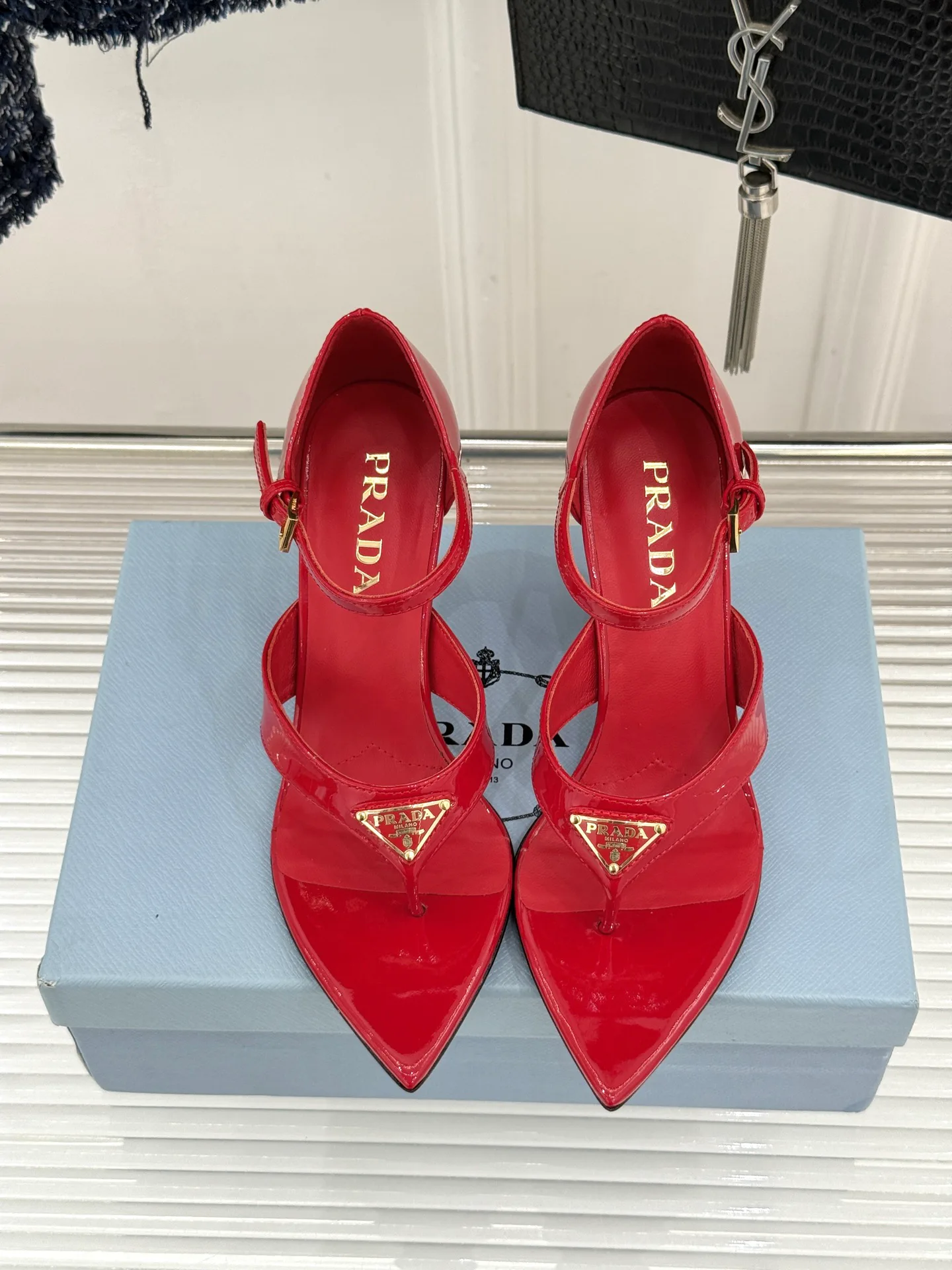 Босоножки Женские Prada 11574055
