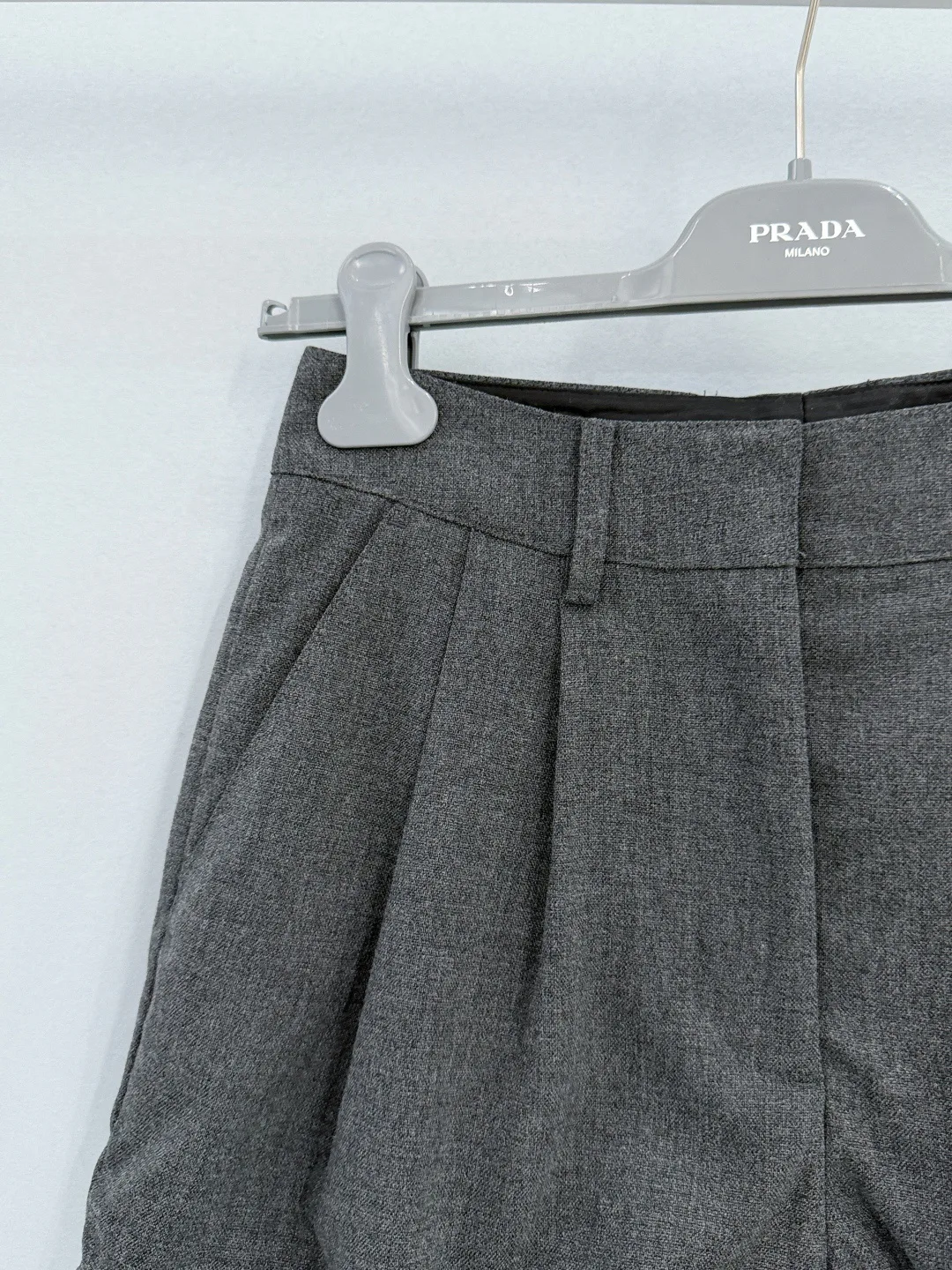 Шорты Женские Prada 11778651