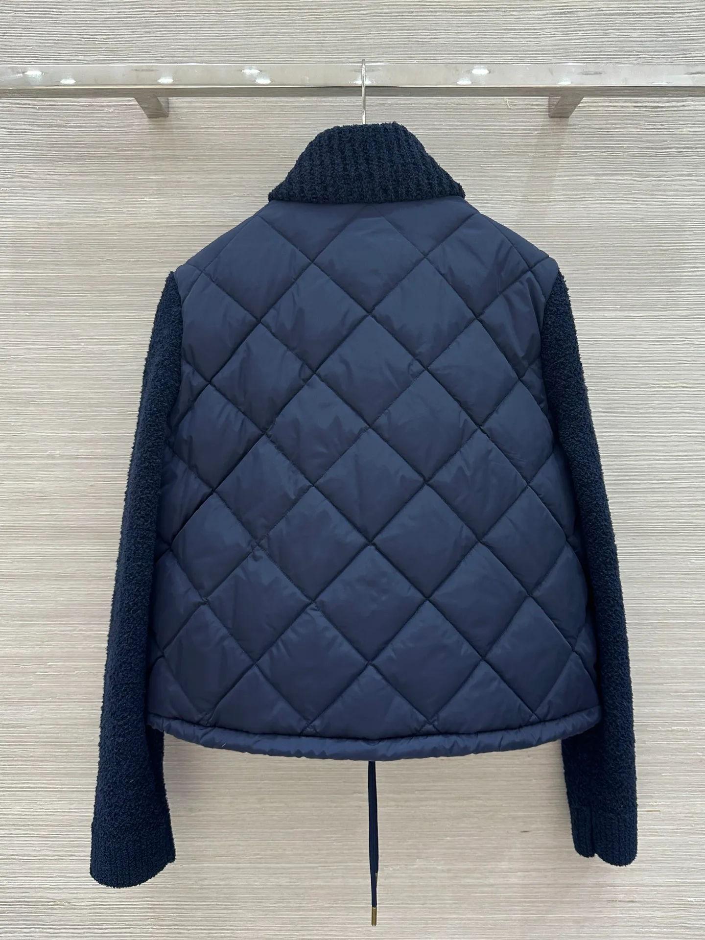 Куртки И Пуховики Женские Moncler 18175832