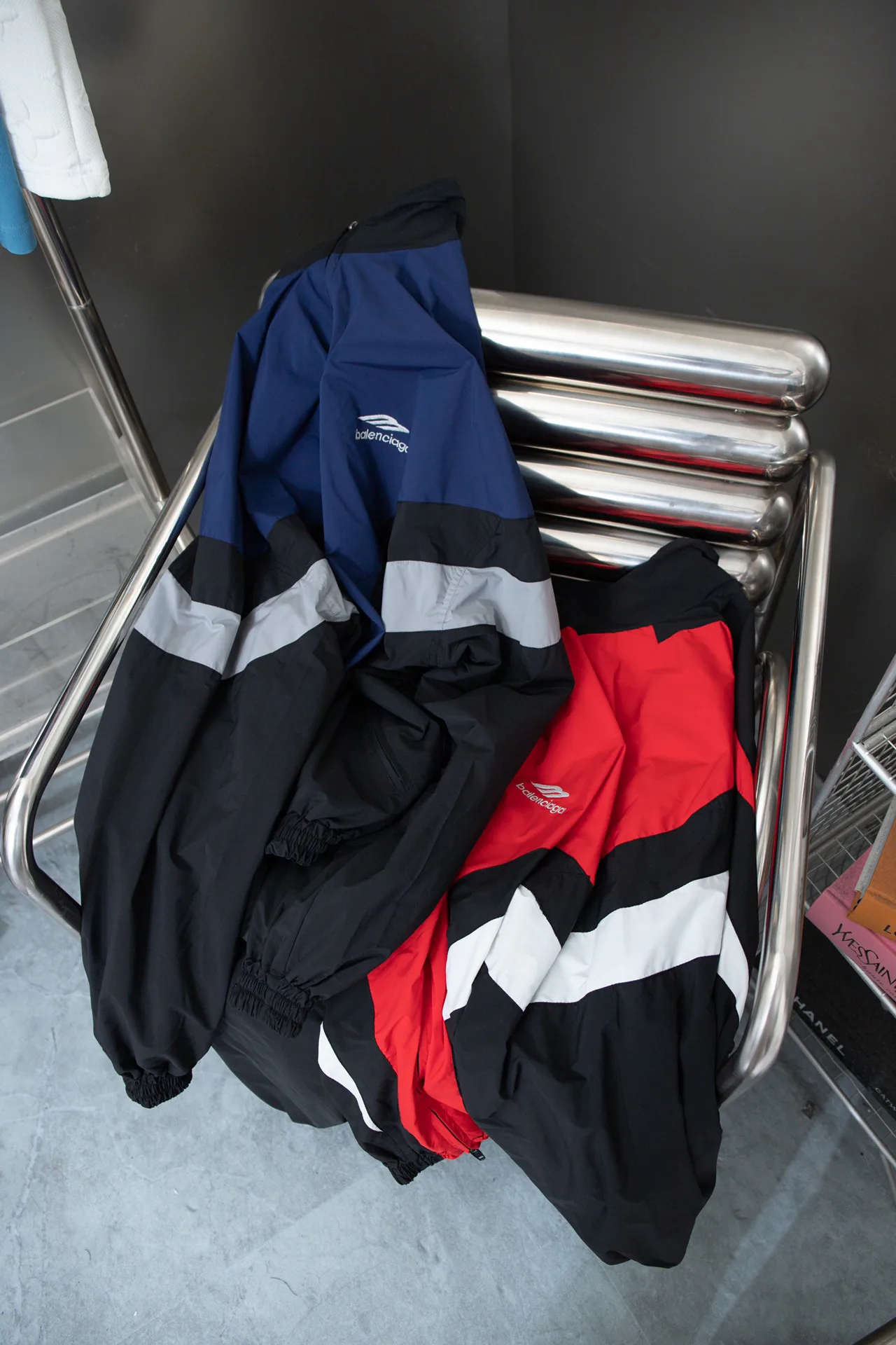 Куртки И Пуховики Мужские Balenciaga 23399