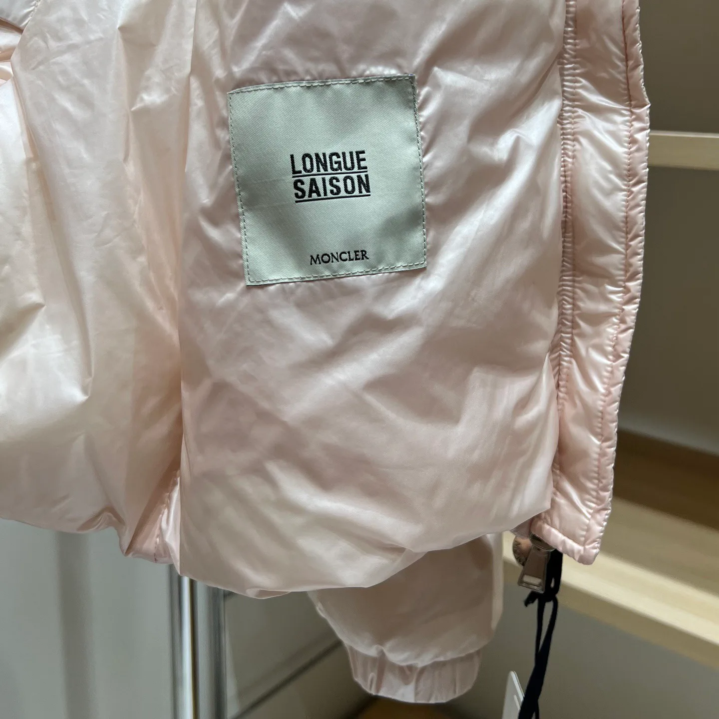 Куртки И Пуховики Женские Moncler 18032038