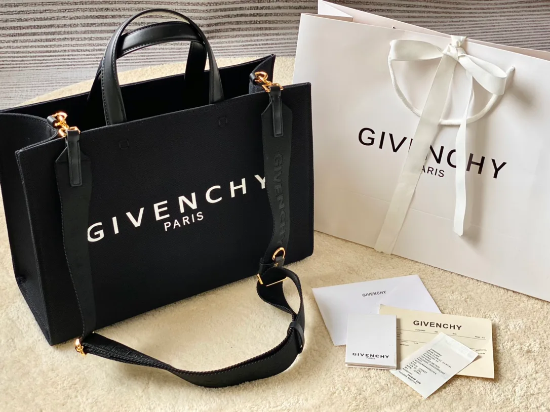 Классические Сумки Женские Givenchy 445204