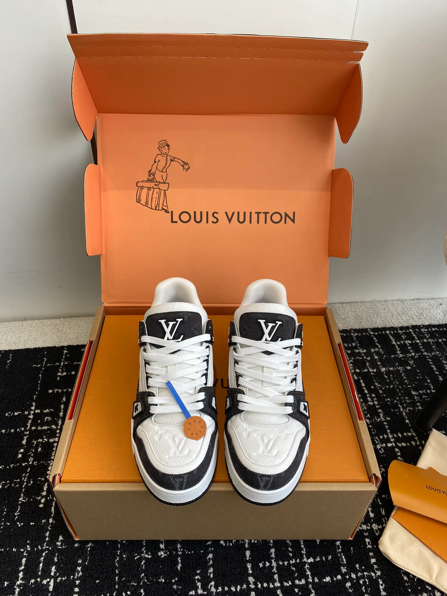 Кроссовки Женские Louis Vuitton 5790907