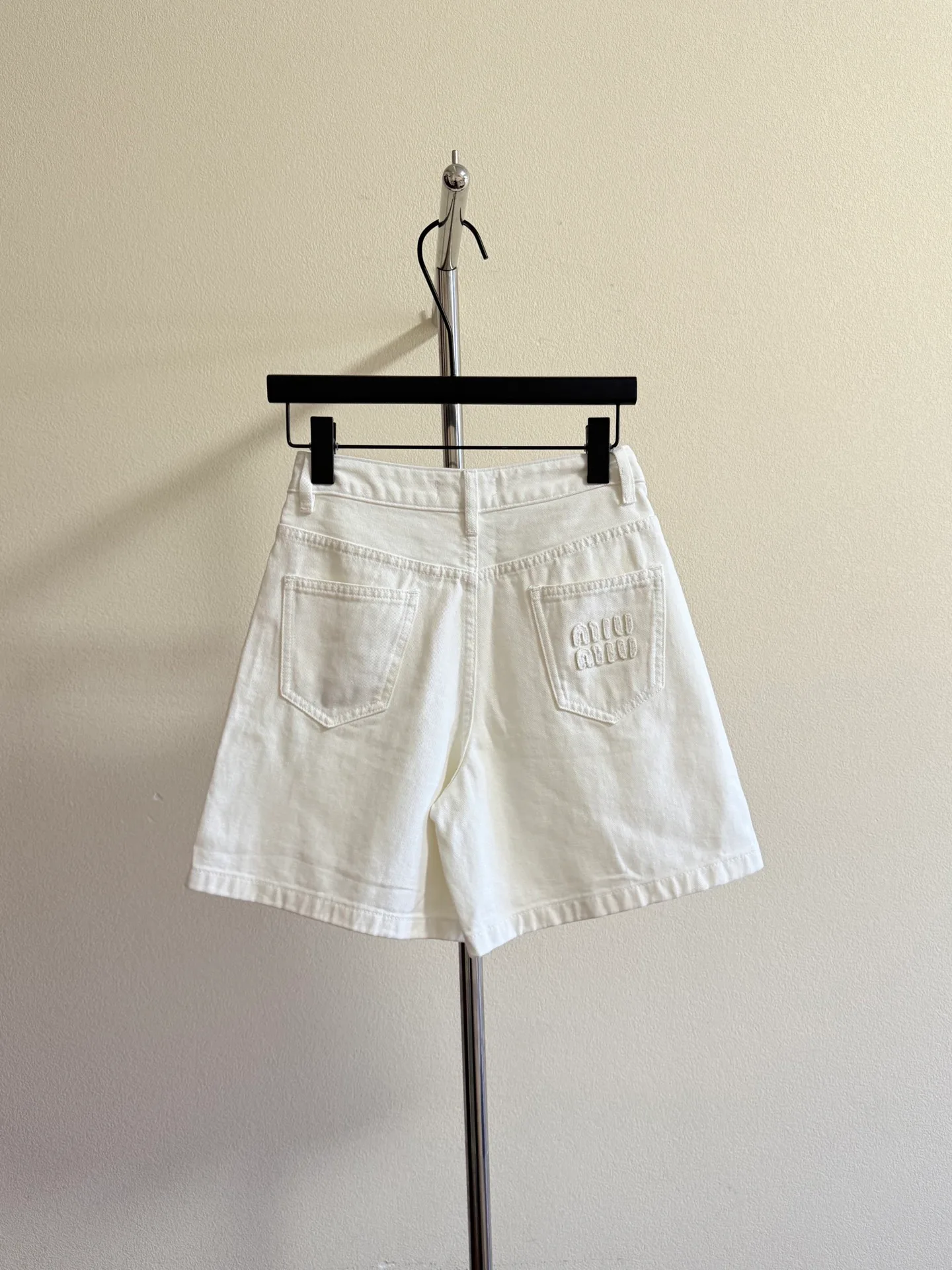 Шорты Женские Miu Miu 11494955